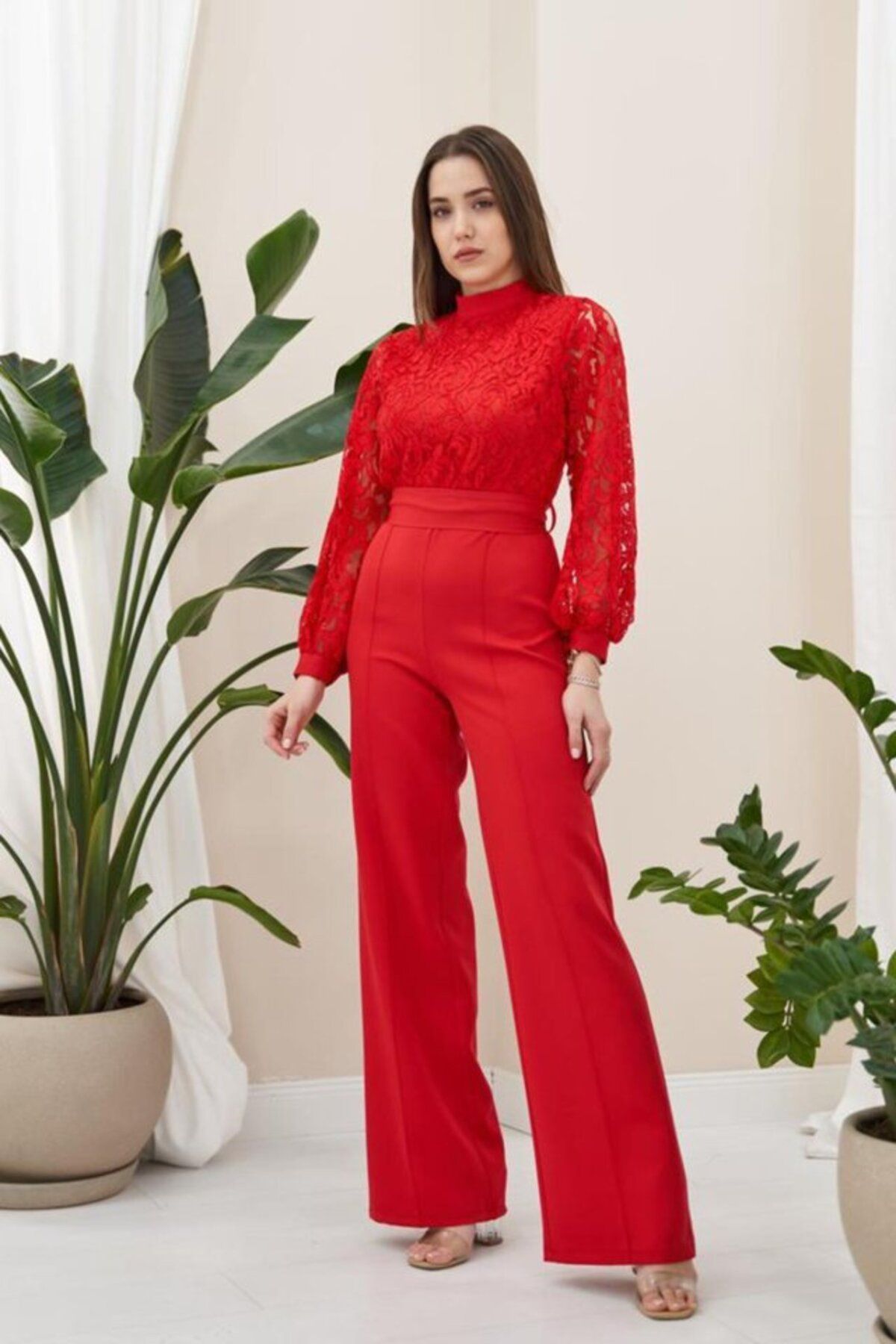 ARUZ MODA Kırmızı Üstü Dantel Tulum