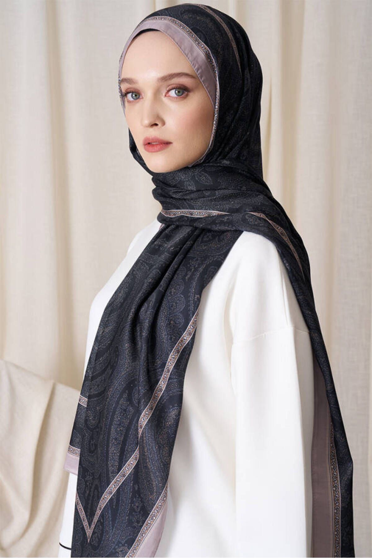 Madame Polo hıstorıcıal vıctorıan desen şal - siyah-taş