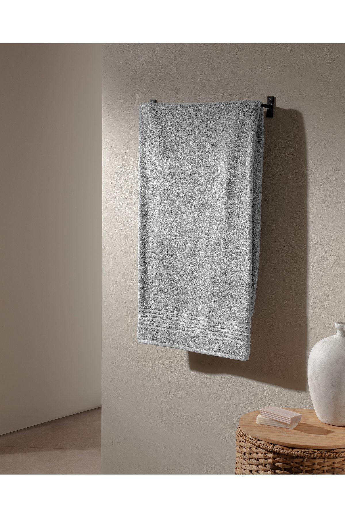 Madame Coco Derline Pamuklu Yüz Havlusu - Gri - 70x140 cm