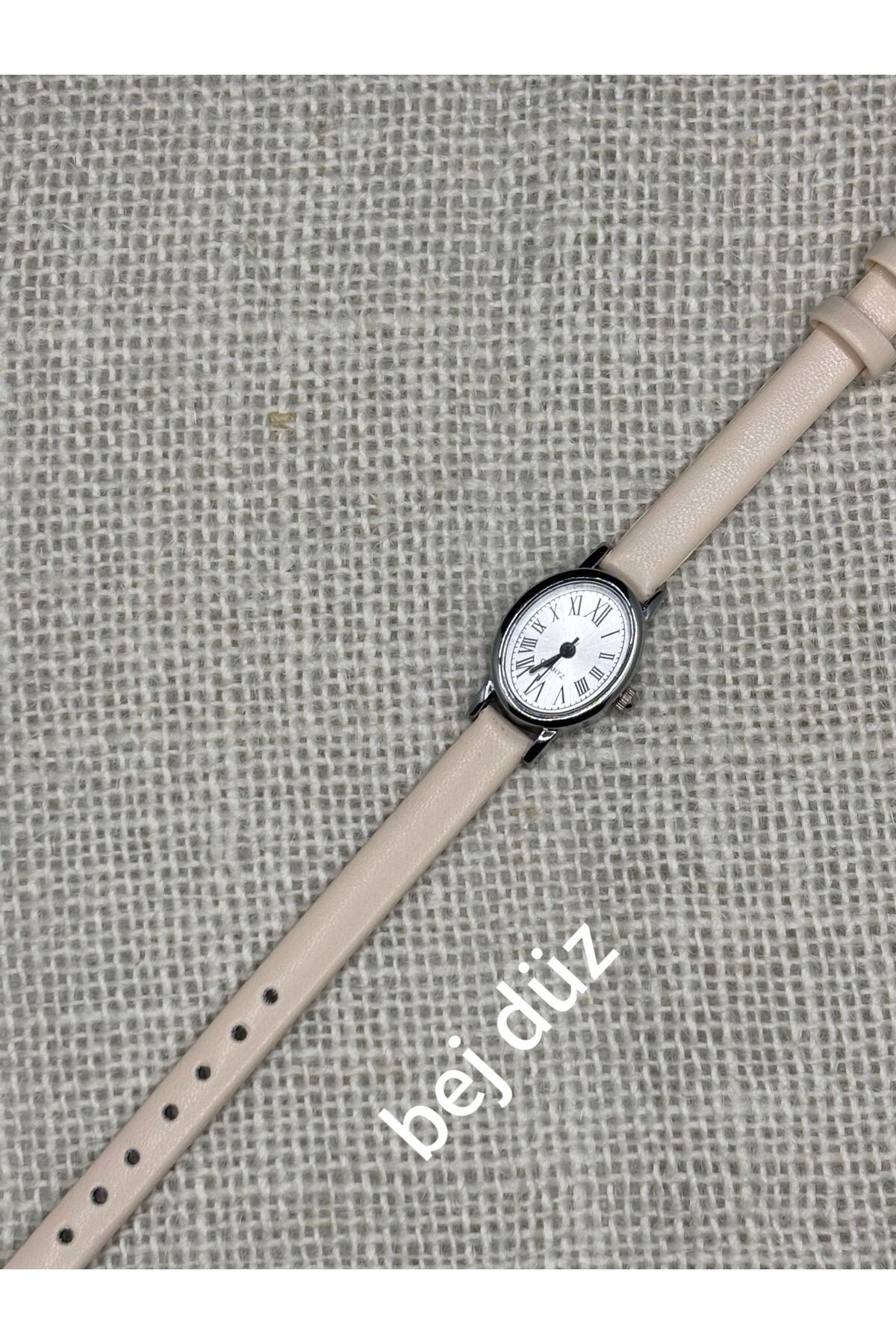 Brality Minimal Vintage Model Kadın Kol Saati Retro Model GÜMÜŞ Renk Kasa BEJ Kordon 0109