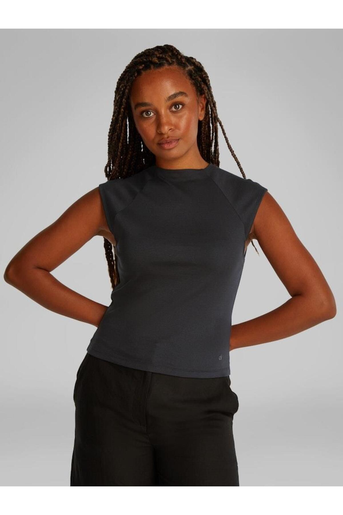 Calvin Klein Kadın LIQUID TOUCH TOP T-Shirt