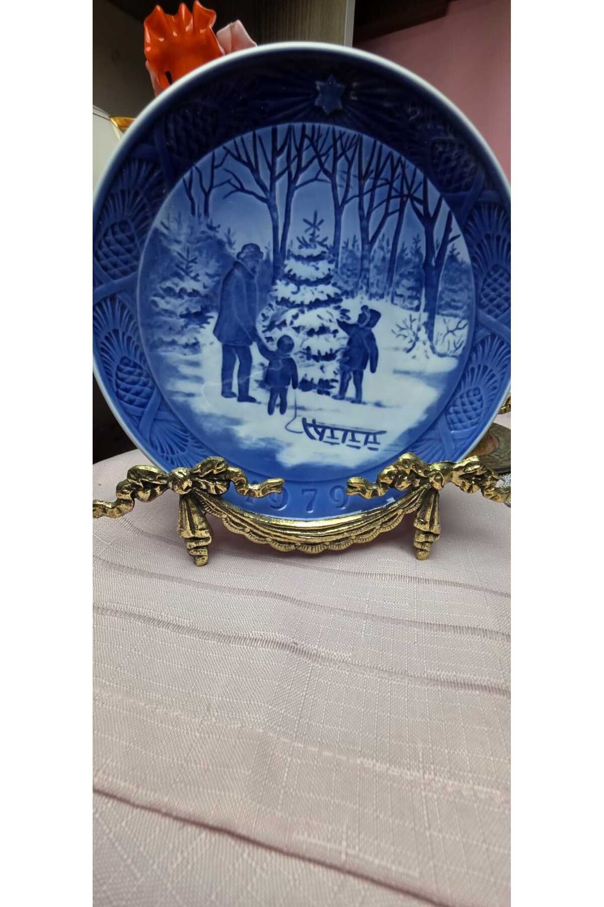 Royal Copenhagen Porselen Yıllar Serisi (1978 1992)19cm