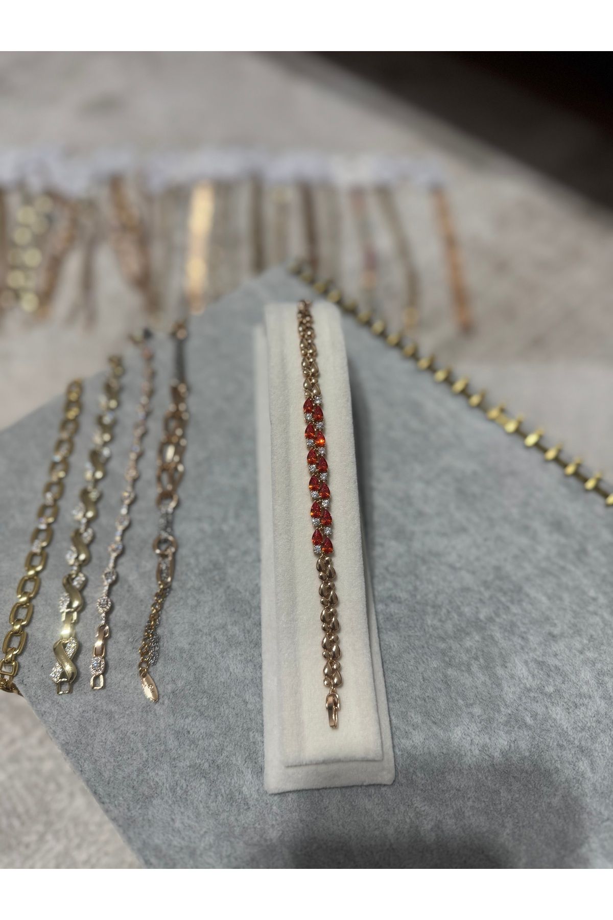 XUPING JEWELRY KADIN 18K ÇELİK PASLANMAZ KARARMAZ BİLEKLİK