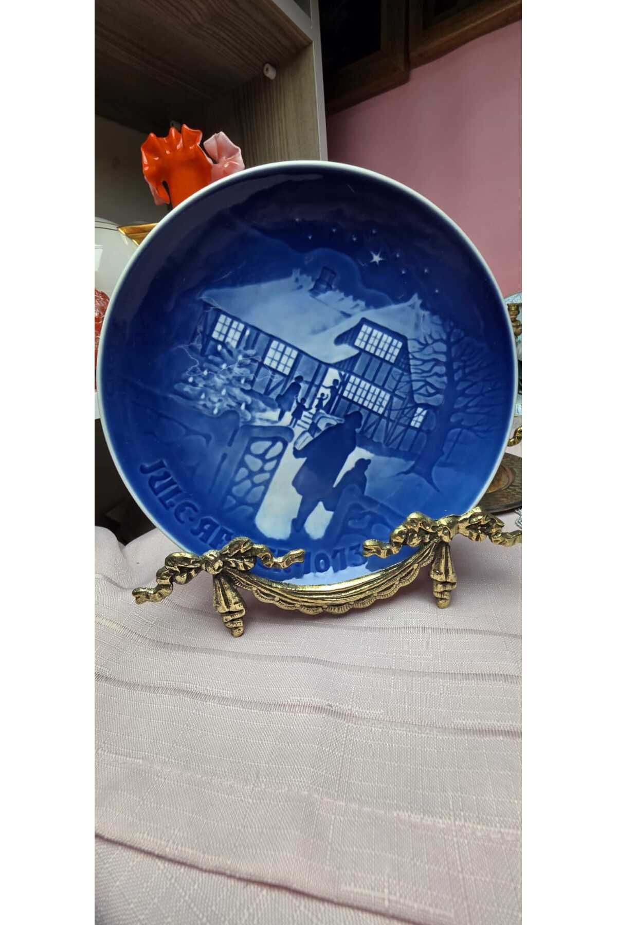 Royal Copenhagen Porselen Yıllar Serisi (1978 1992)19cm