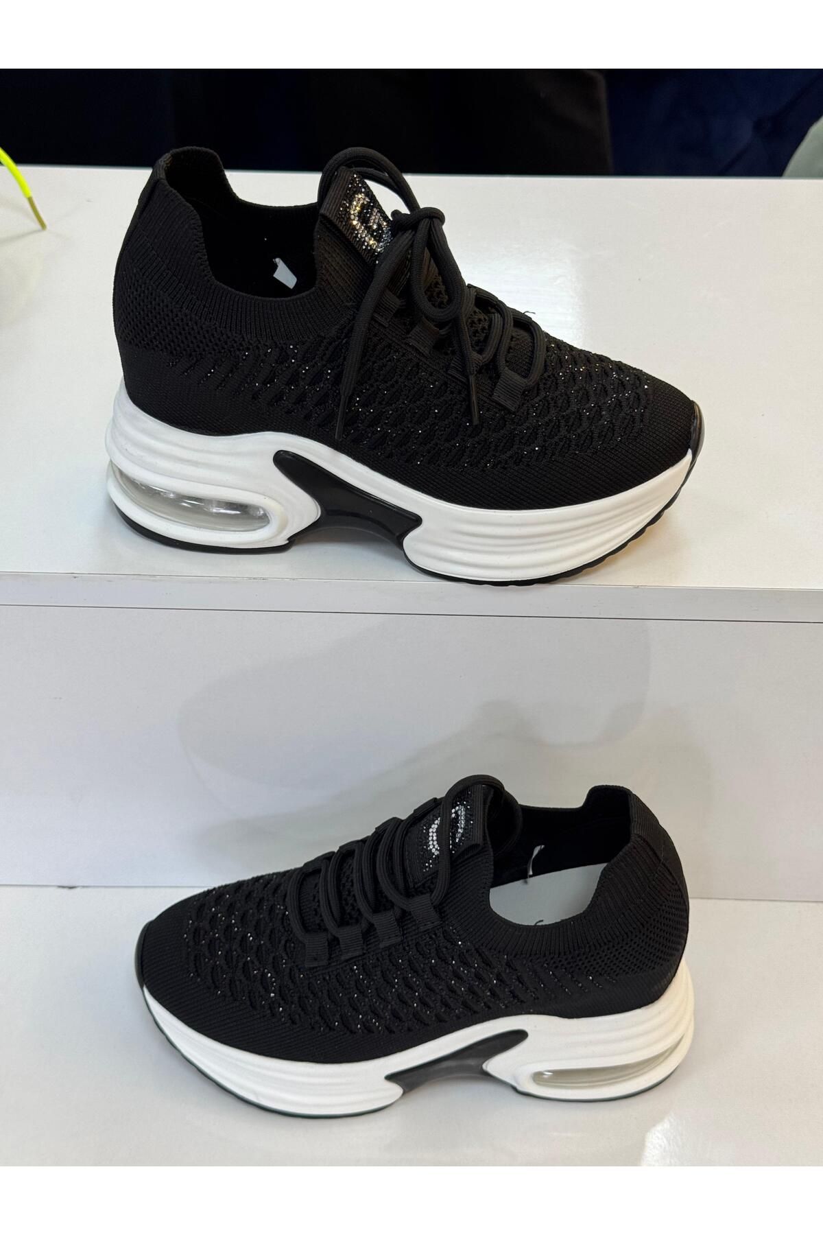 Guja İTHAL SİYAH TAŞLI TRİKO BAĞCIK DETAYLI KALIN DOLGU TOPUK ŞIK GÜNLÜK VE ÖZEL GÜN KULLANIMLIK SNEAKER