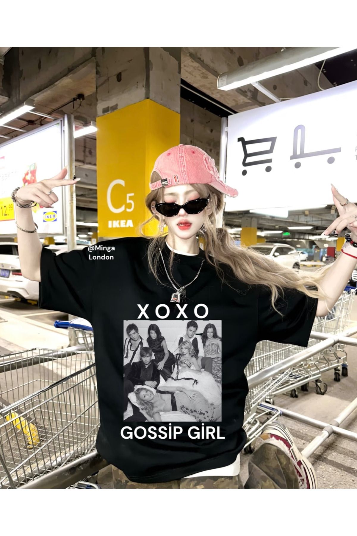 Minga London Siyah XOXO Gossip Series Ön Baskı Oversize Unisex Tshirt -Ghostella