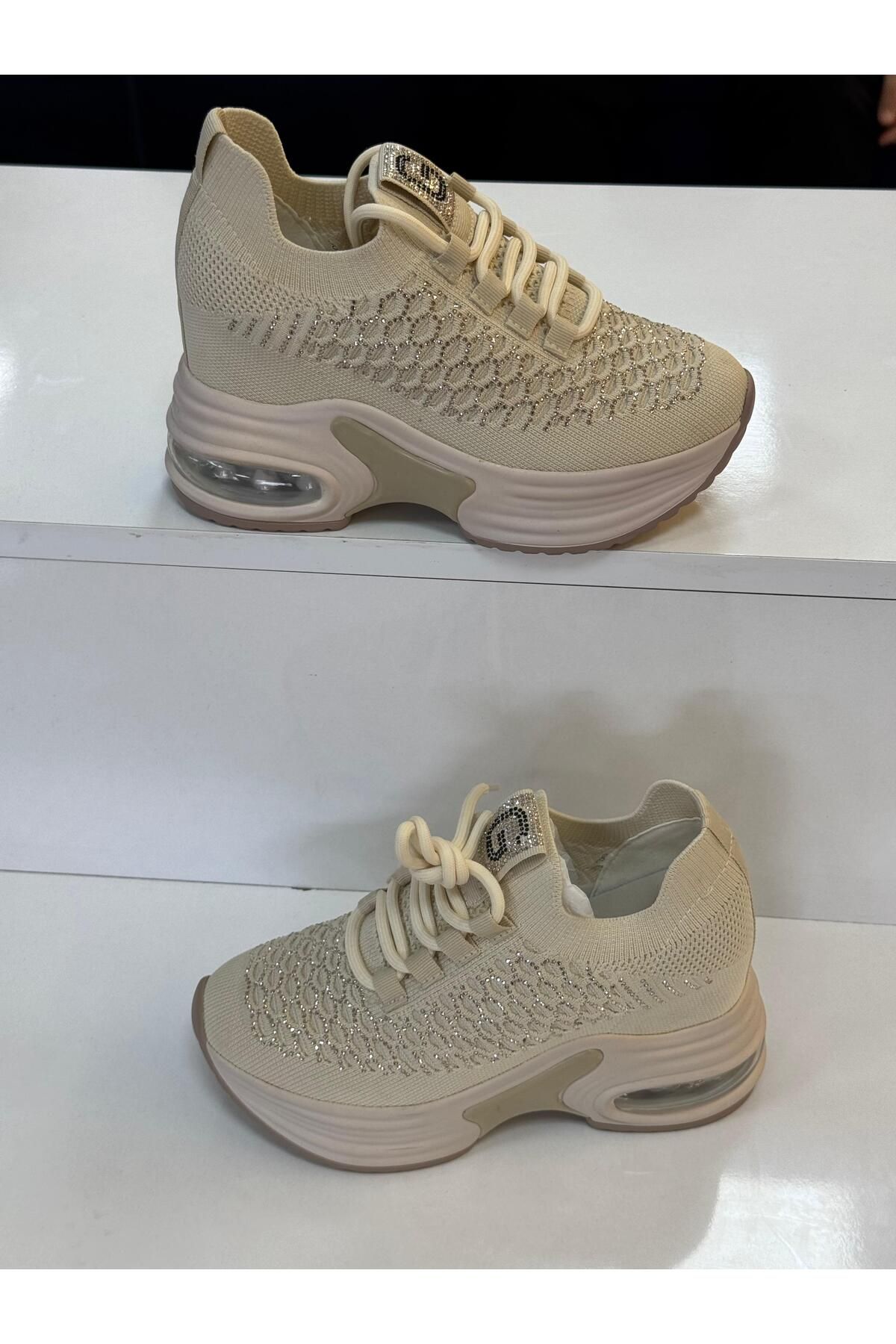 Guja İTHAL BEJ TAŞLI TRİKO BAĞCIK DETAYLI KALIN DOLGU TOPUK ŞIK GÜNLÜK VE ÖZEL GÜN KULLANIMLIK SNEAKER
