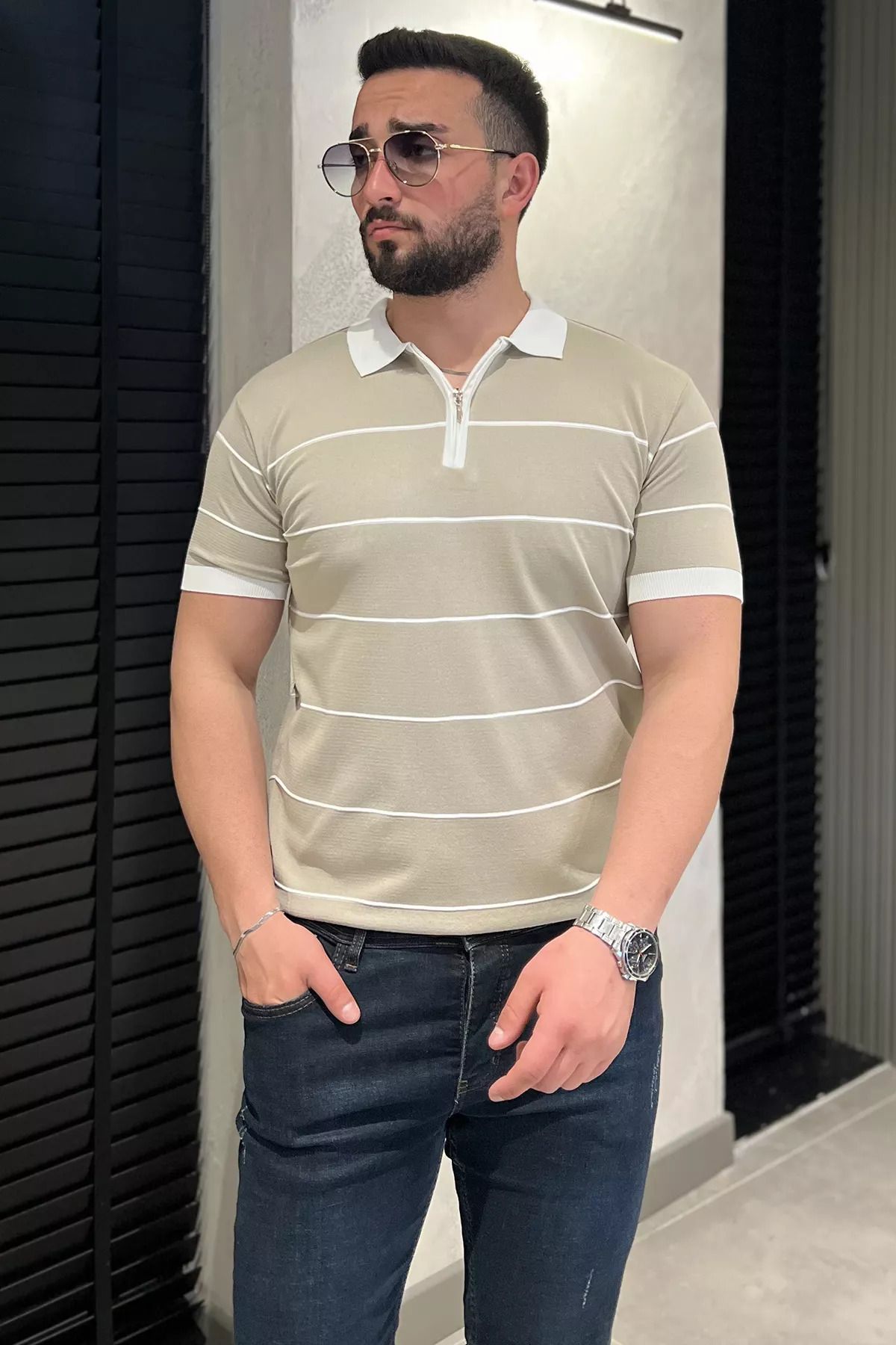 MİSHAR İTALİA Bej Erkek Polo Yaka Yarım Fermuarlı Çizgi Desenli Triko Tişört