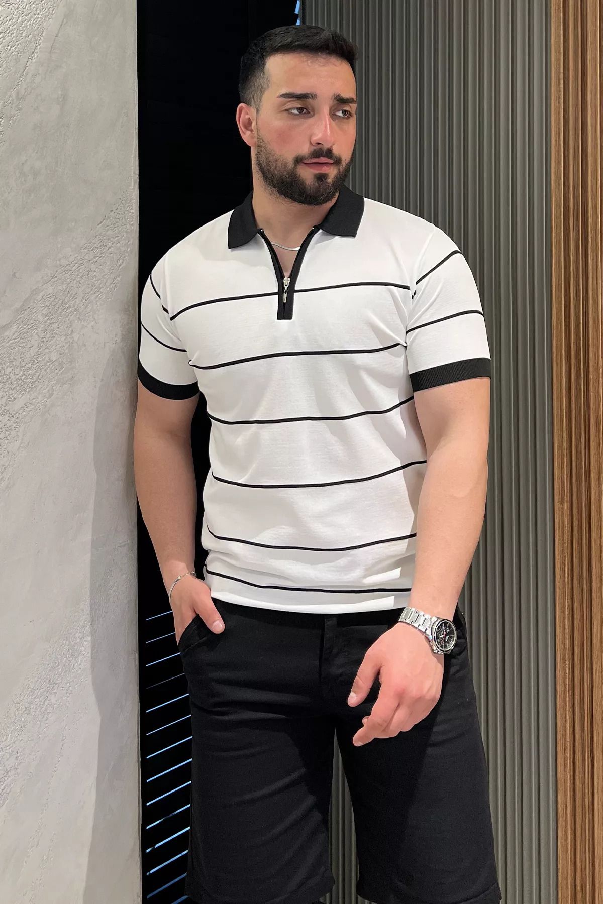 MİSHAR İTALİA Beyazsiyah Erkek Polo Yaka Yarım Fermuarlı Çizgi Desenli Triko Tişört