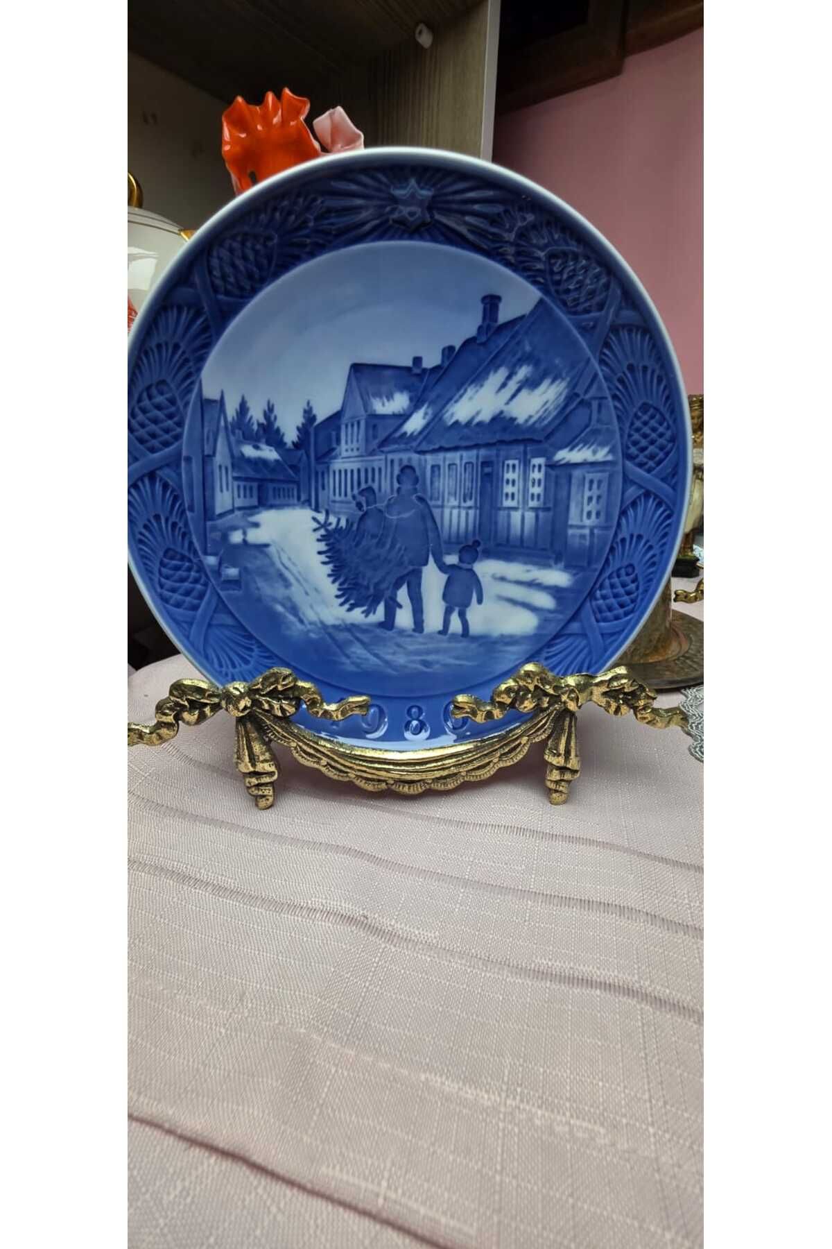 Royal Copenhagen Porselen Yıllar Serisi (1978 1992)19cm