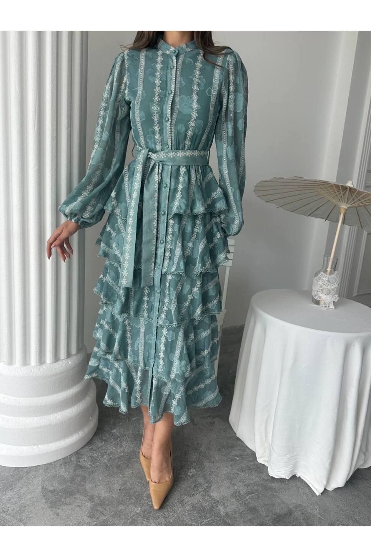 Butik Floral Frill Dress Elbise