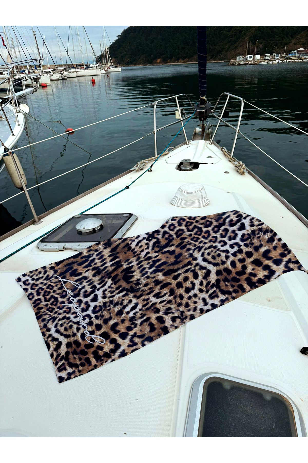 Miami Beach Leopar Desenli Şık Plaj Havlusu