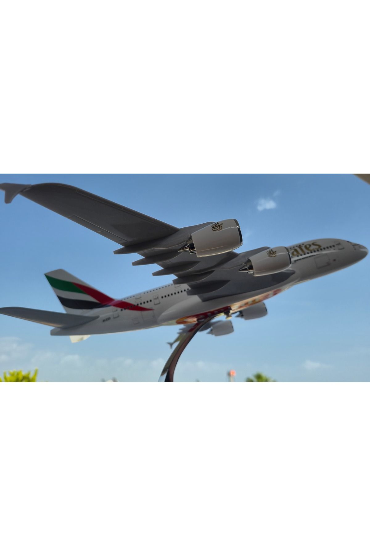 Land of Souvenir Metal Emirates Standlı Uçak Biblo