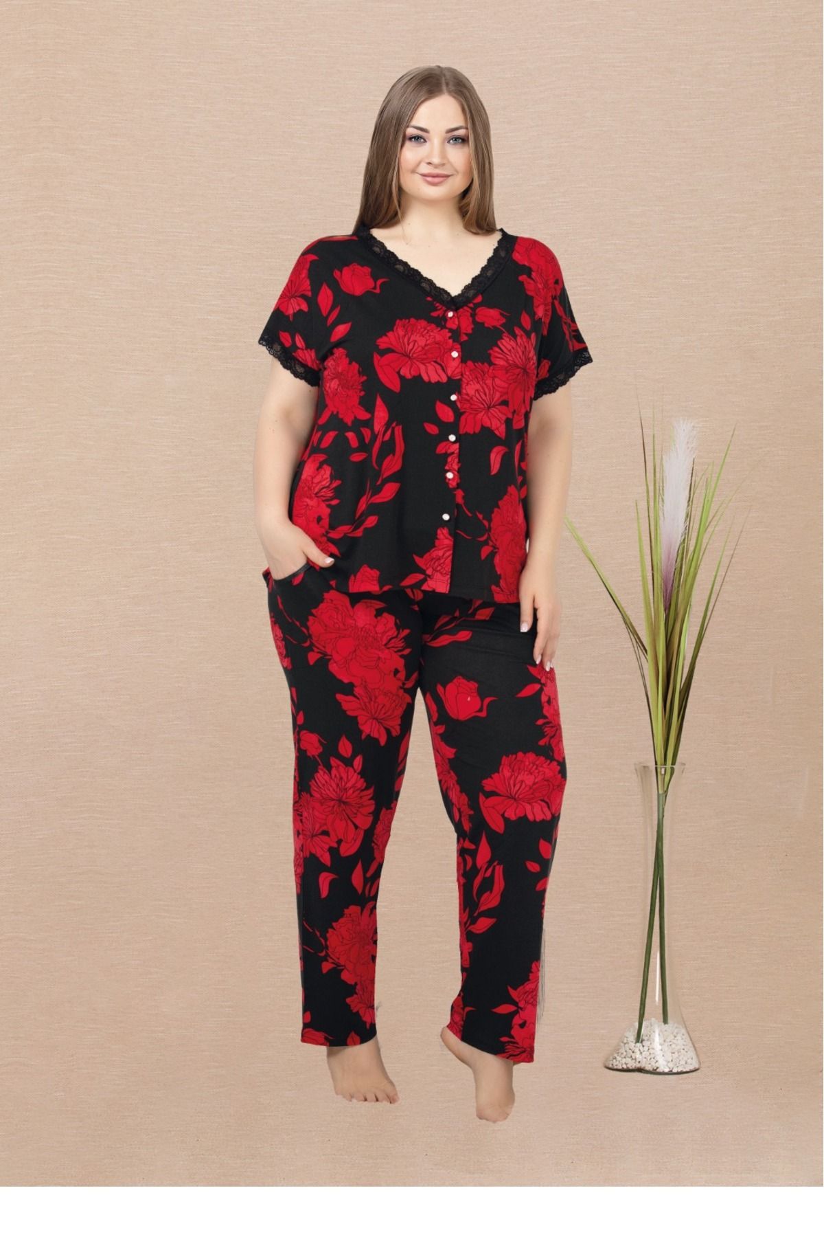 Lady Lingerie Çiçek Desenli,Kısa Kollu,Boydan Düğmeli Battal Beden Kadın Pijama Takımı