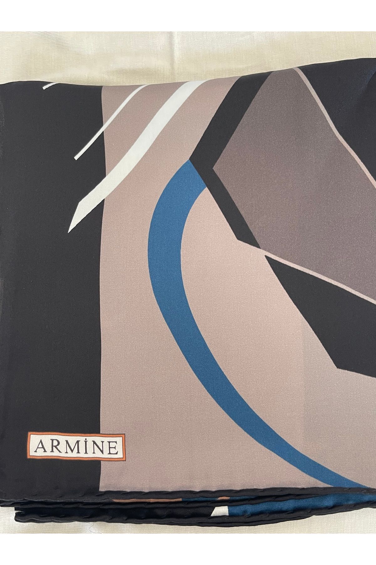 Berem giyim armine eşarp