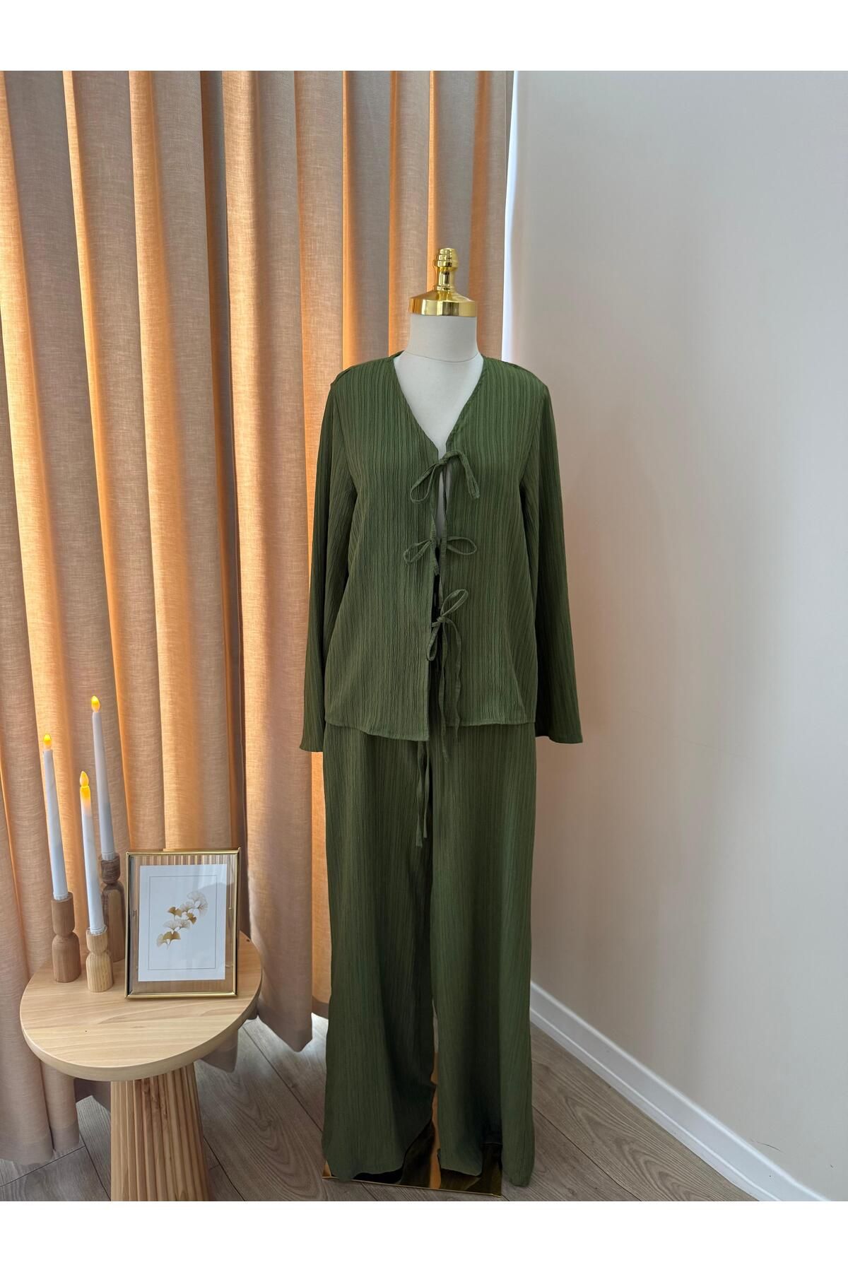 AF Frezya Boutique Önden Bağlamalı Takım