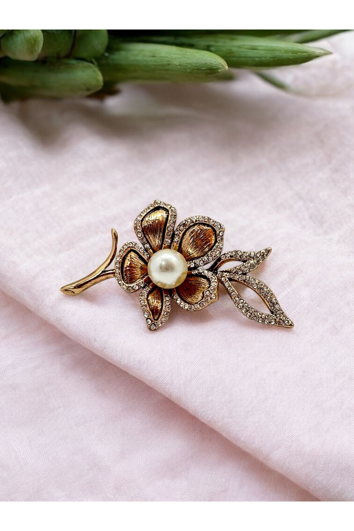 FUYA JEWELLERY ÇİÇEK BROŞ