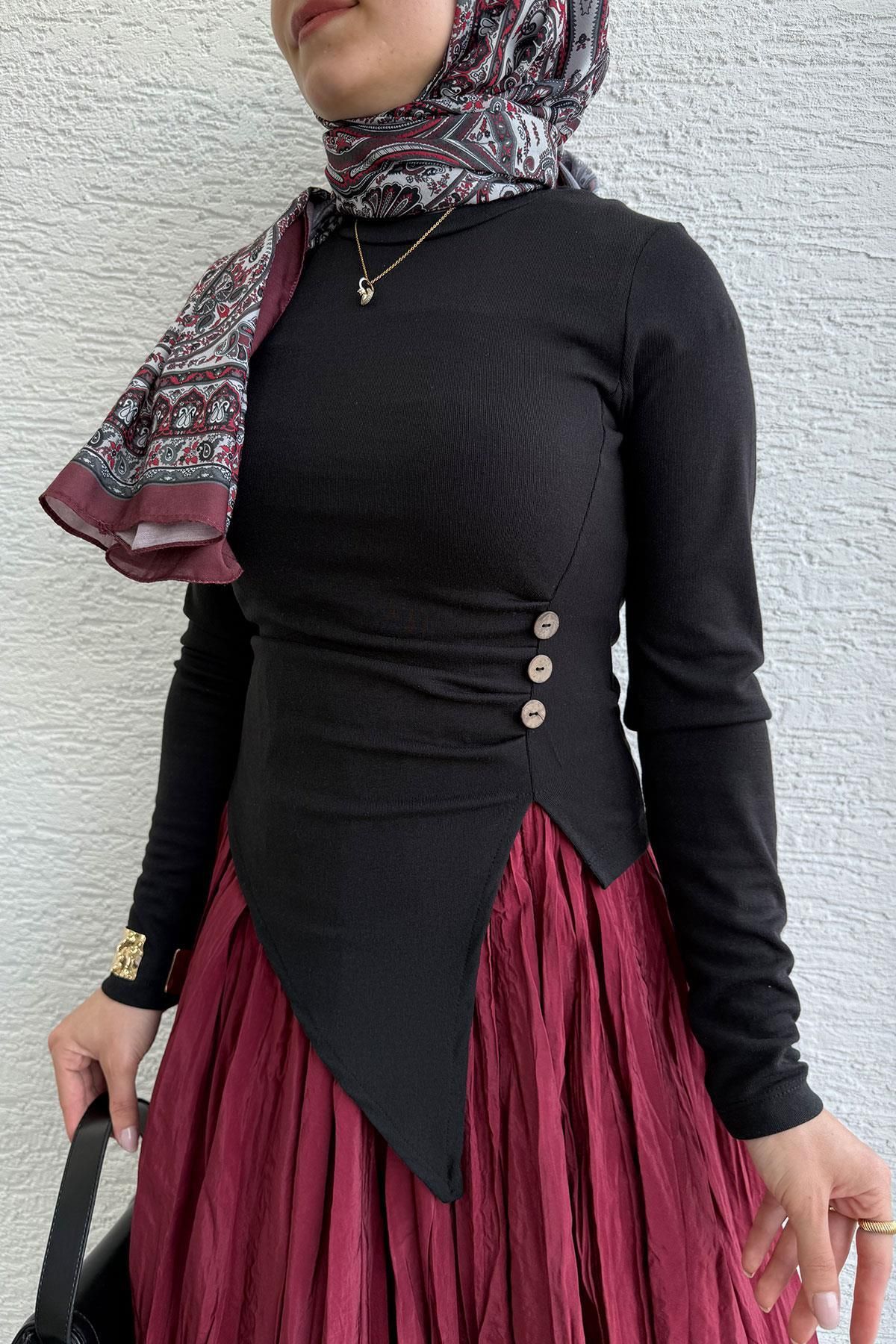 MELEK ARAZ Asimetrik Kesim 3 Düğmeli Bluz-Siyah