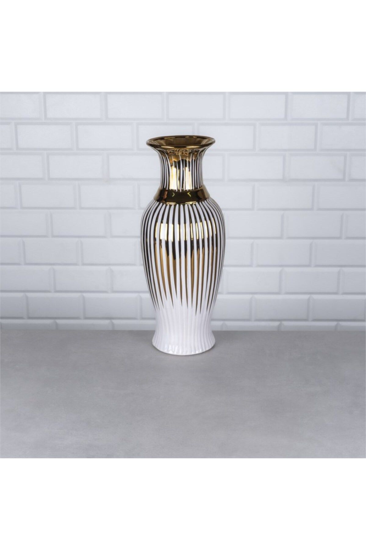 Hinora Gold Çizgili Porselen Vazo Büyük Boy 18.5x18.5x42Cm TEKLİ SATILIR
