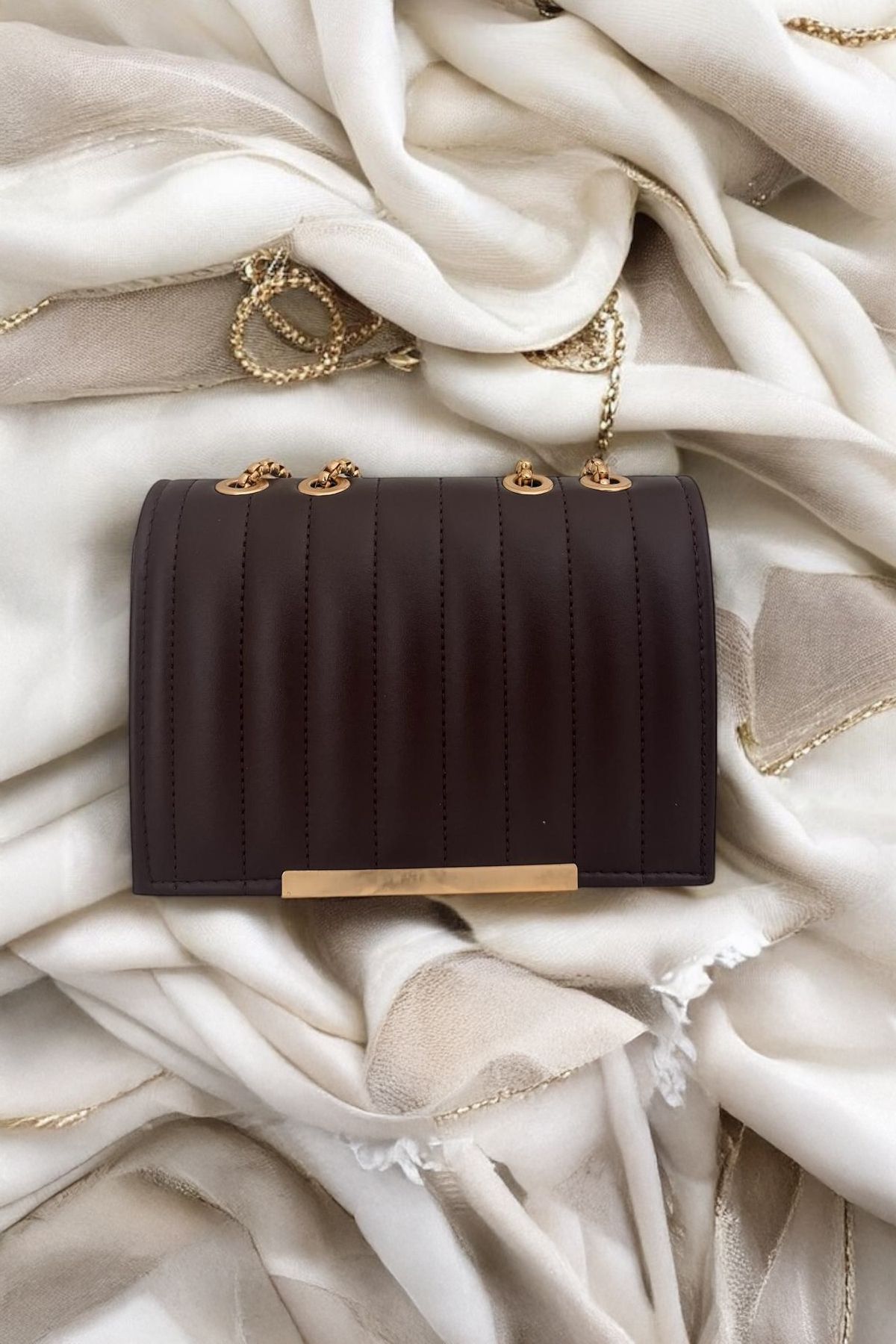 CAN BAG STORE ZİNCİRLİ KUTU MODEL KADIN OMUZ ÇANTASI