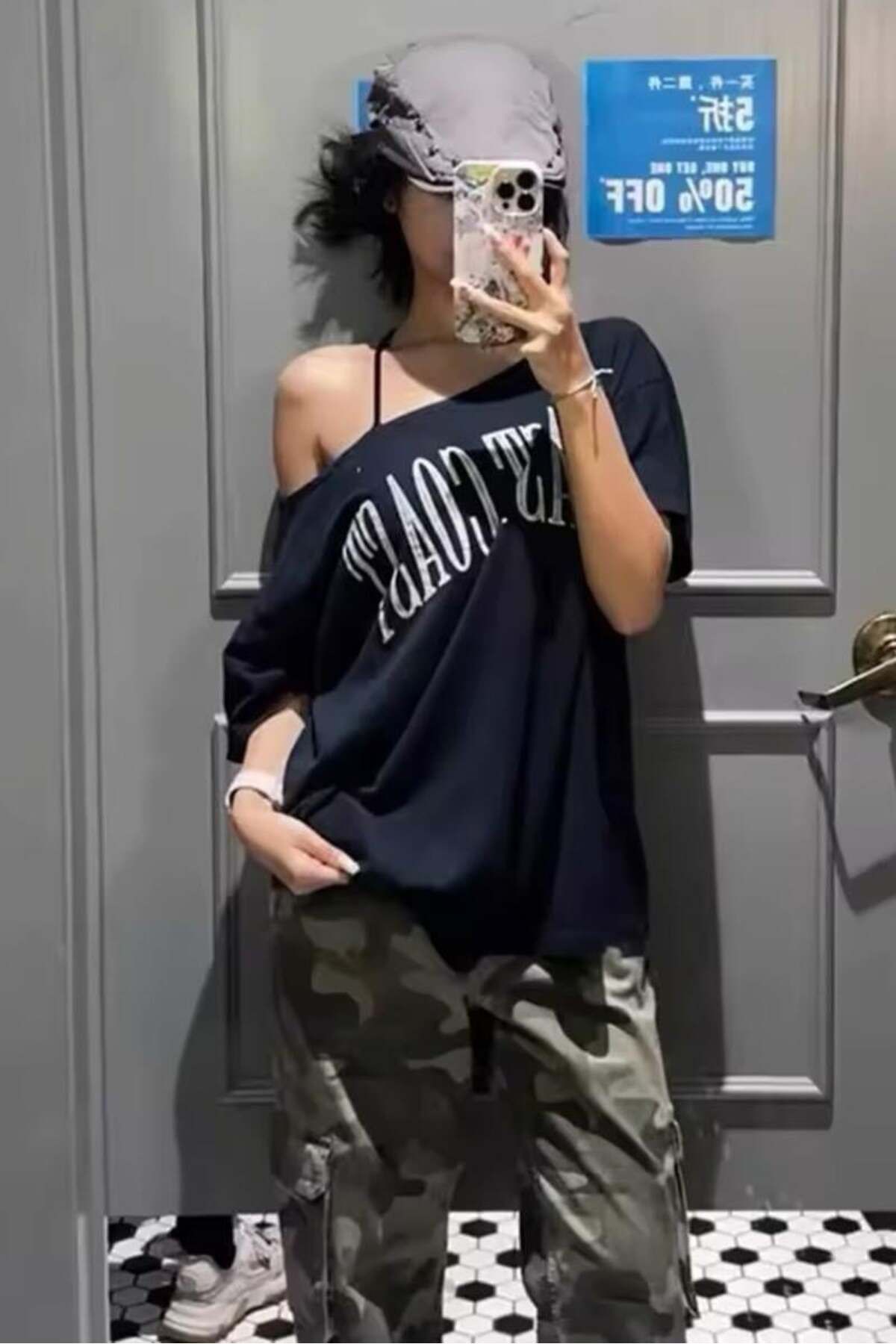 Karakedi Lacivert Coast Düşük Omuz Geniş Yaka Detay Kısa Kollu Tshirt