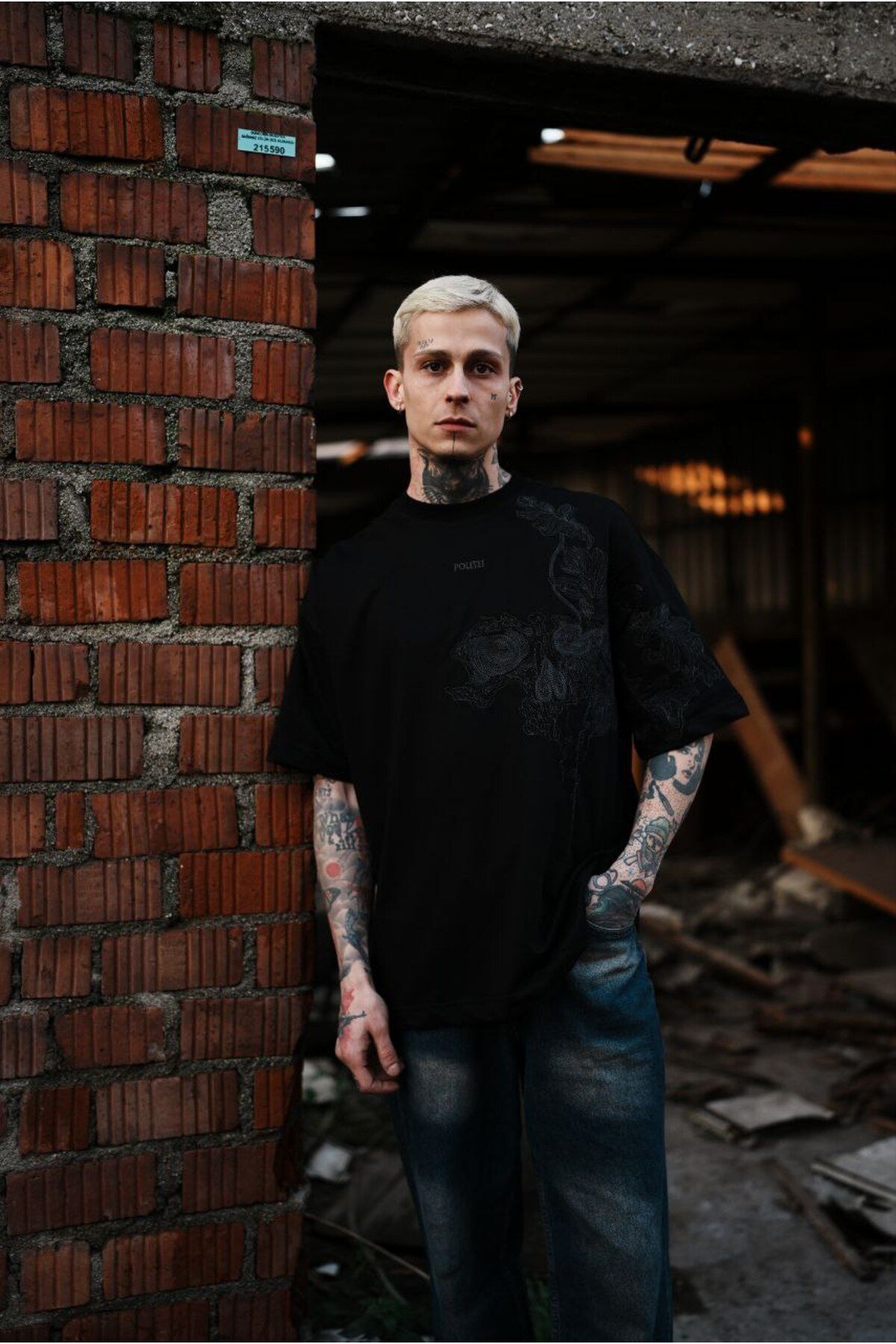 Nyctophilia Wear Kurukafa ve Yazı Nakış Detaylı Oversize T-Shirt