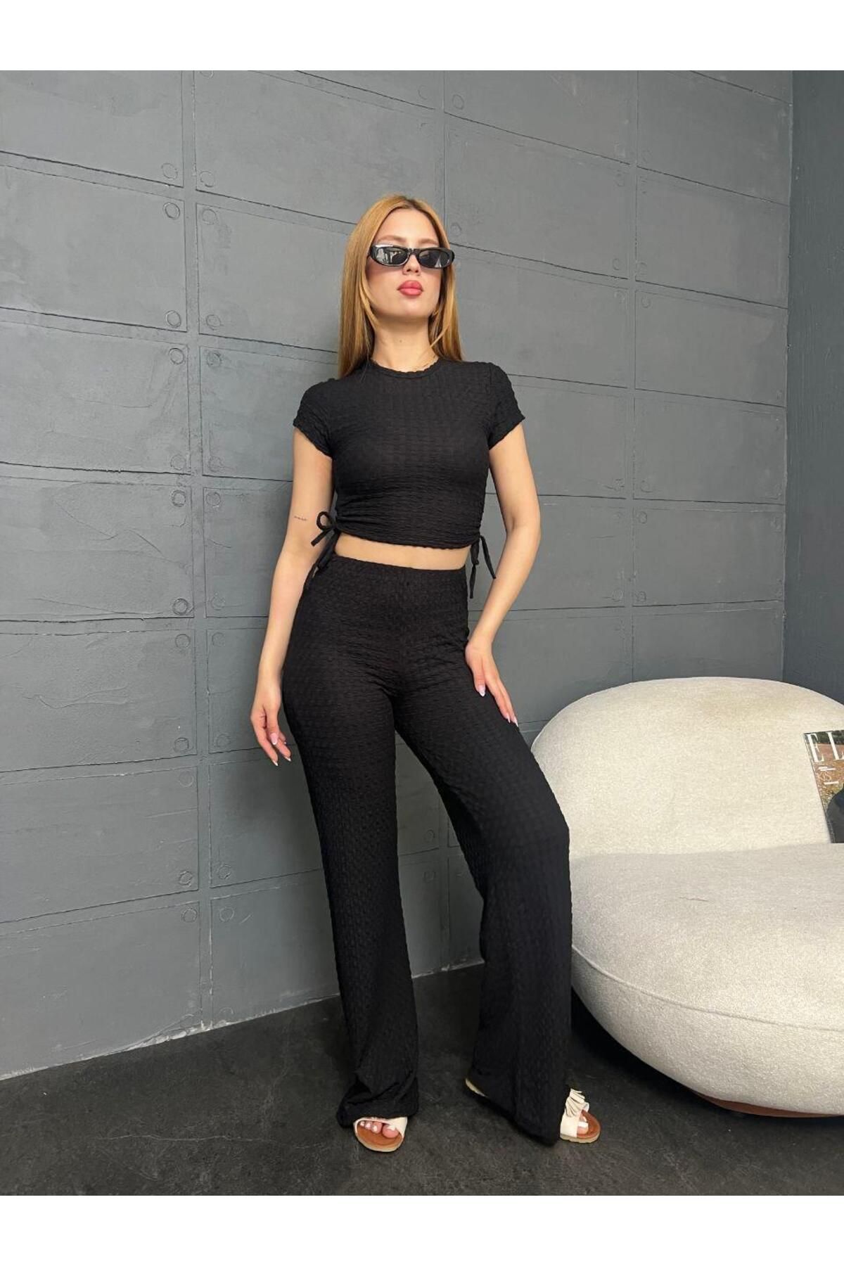Moda Palmiss Kadın Siyah Kısa Kollu Büzgü Detaylı Crop & Bol Paça Takım