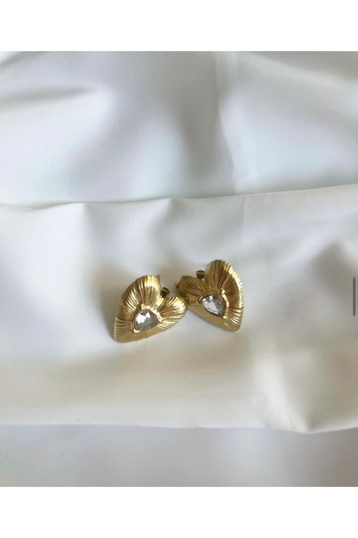 ALİA Taş kalp kadın trend gold küpe
