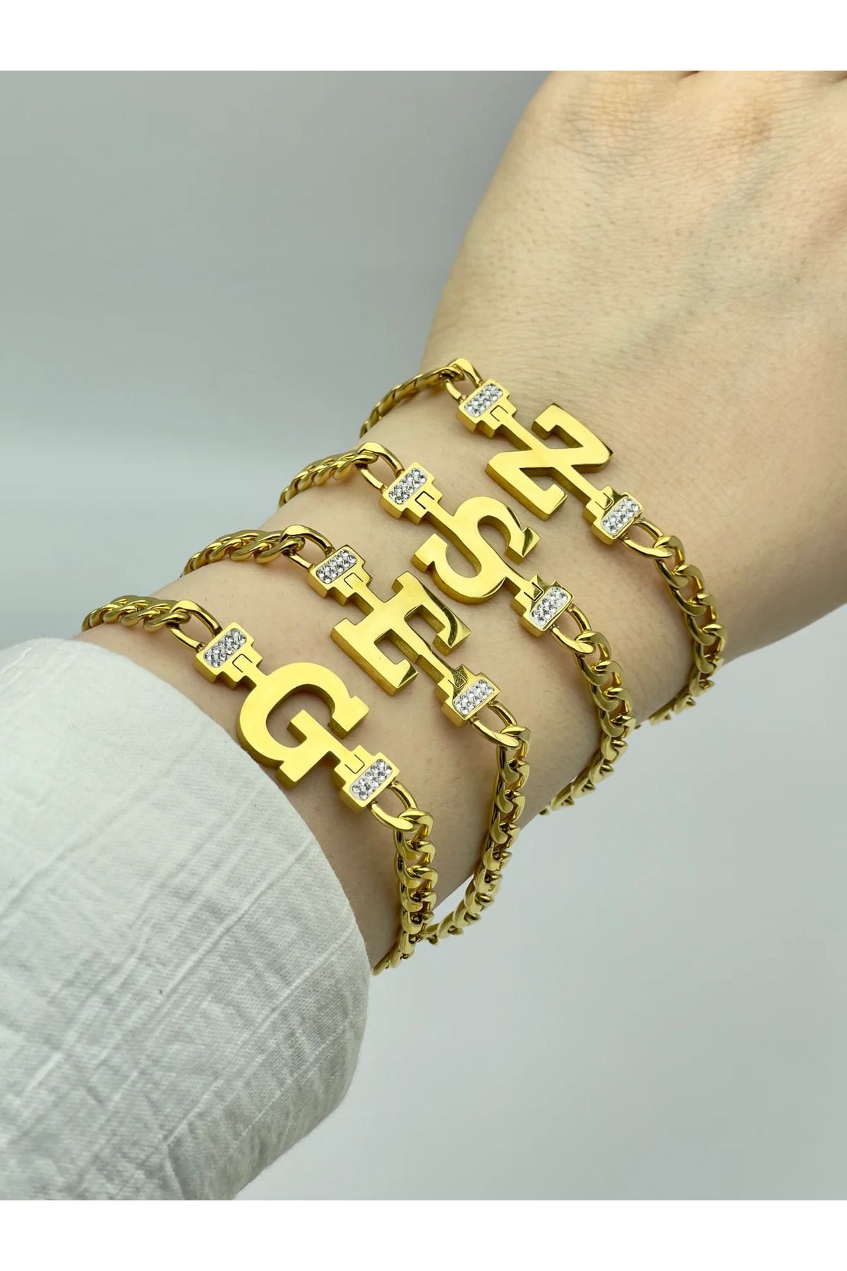 İNN JEWELLERY Çelik C HARFİ Bileklik Kararmaz Antialerjik Zincirli Figürlü (2 YIL ITHALATÇI GARANTİLİ)