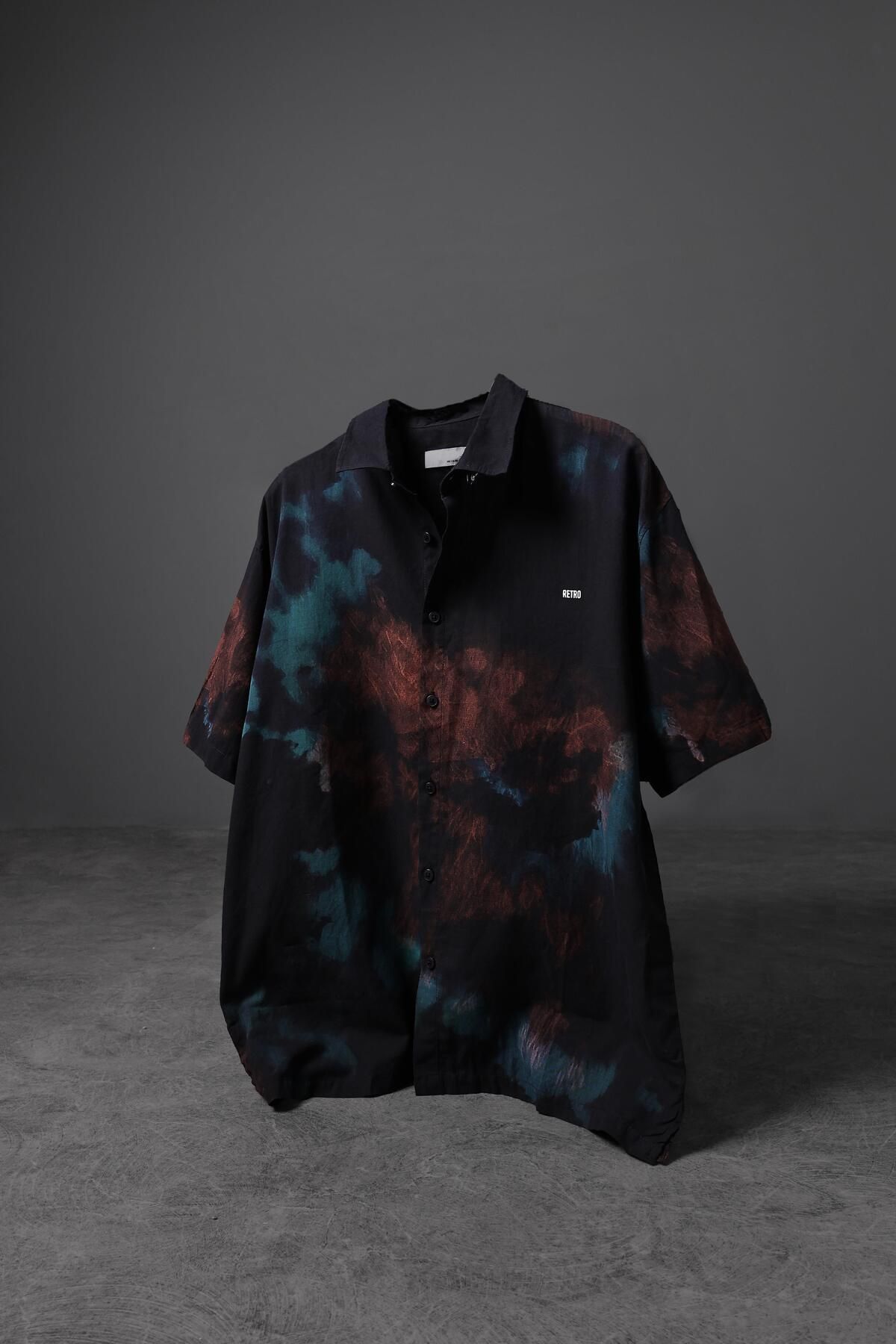 Slatra Erkek Siyah Batik Desen Vual Kumaş Oversize Kısa Kollu Gömlek