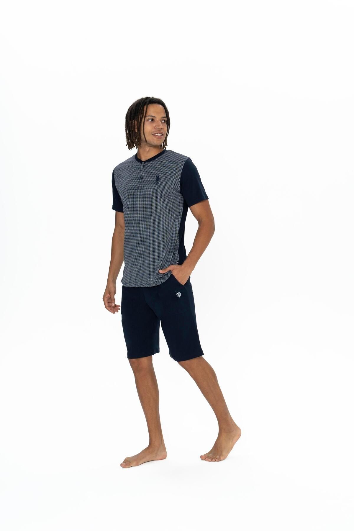 U.S. Polo Assn. U.S. Polo Assn. Erkek Lacivert 3’lü Pijama Takım – Düğmeli Tişört, Şort ve Pantolonlu Konfor Seti