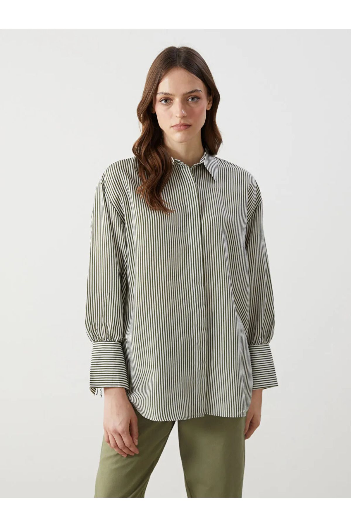 LC Waikiki LCW Modest Yeşil Çizgili Oversize Kadın Gömlek Tunik