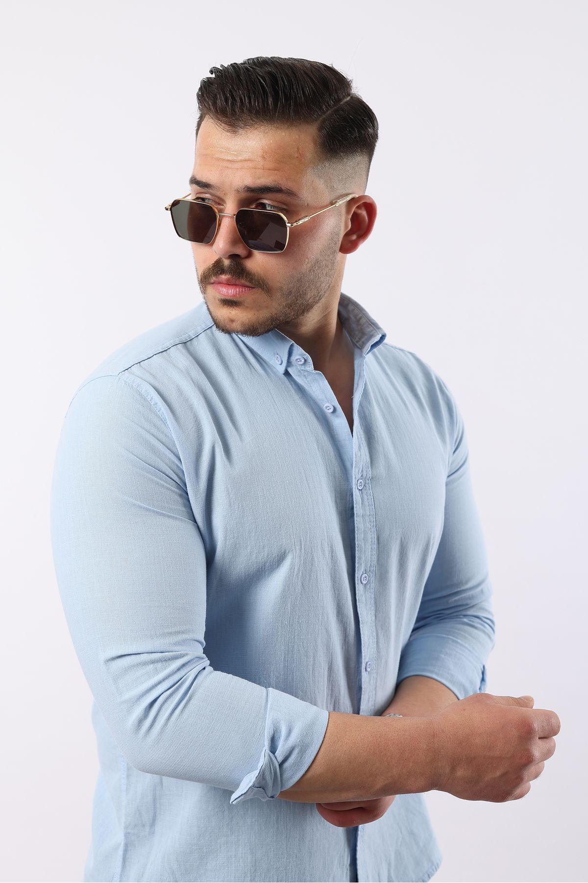 Artı1 Yazlık Erkek Slim Fit Dar Kesim Uzun Kollu %100 Pamuk Keten Doku Dügmeli Yaka Gömlek