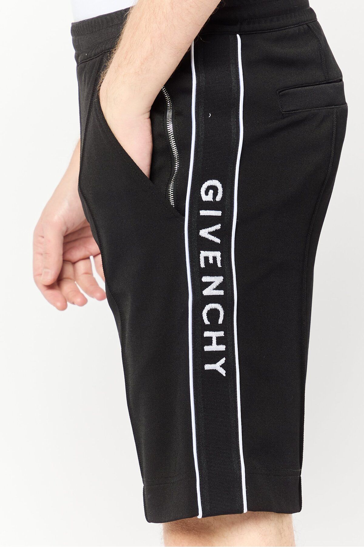 Givenchy-Men Embroidered Logo Basic Shorts, Black 3