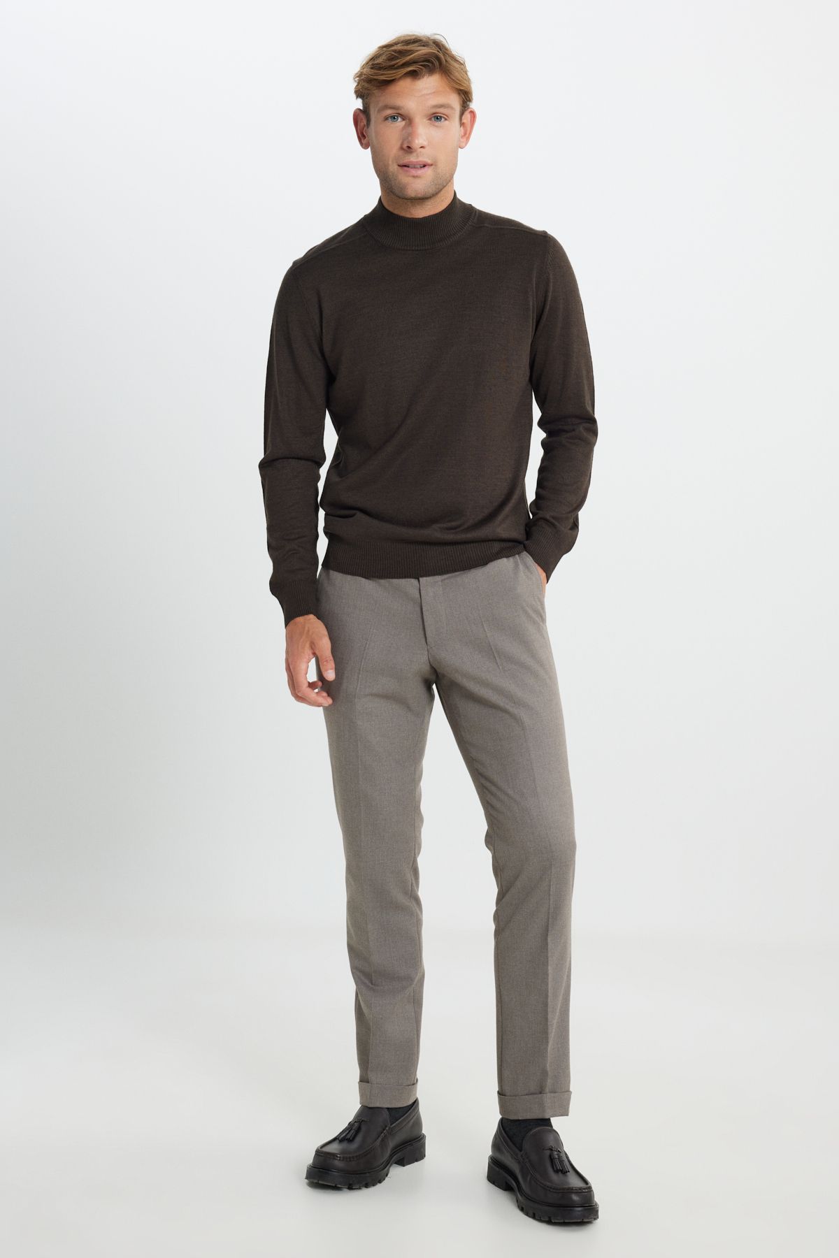complete the look image