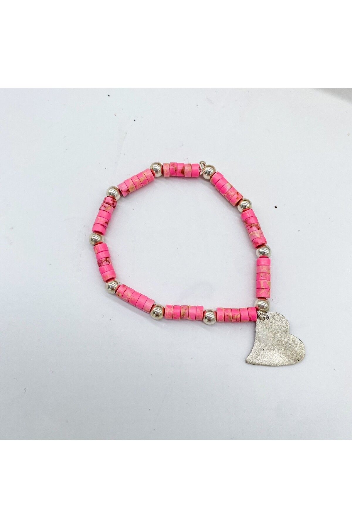 iz jewelry VARİSİT TAŞLI KALP CHARMLI GÜMÜŞ BİLEKLİK
