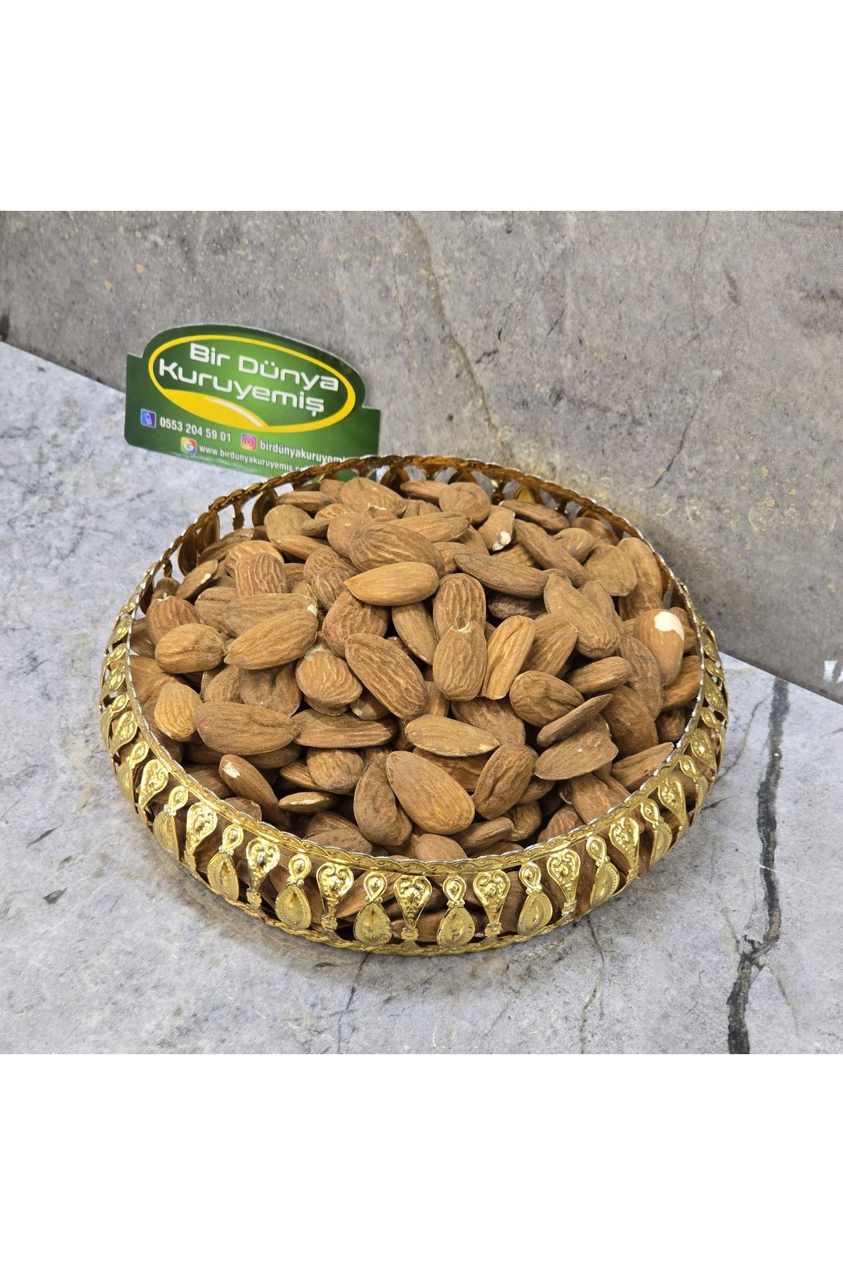 Bir Dünya Kuruyemiş Çiğ Badem 900 G