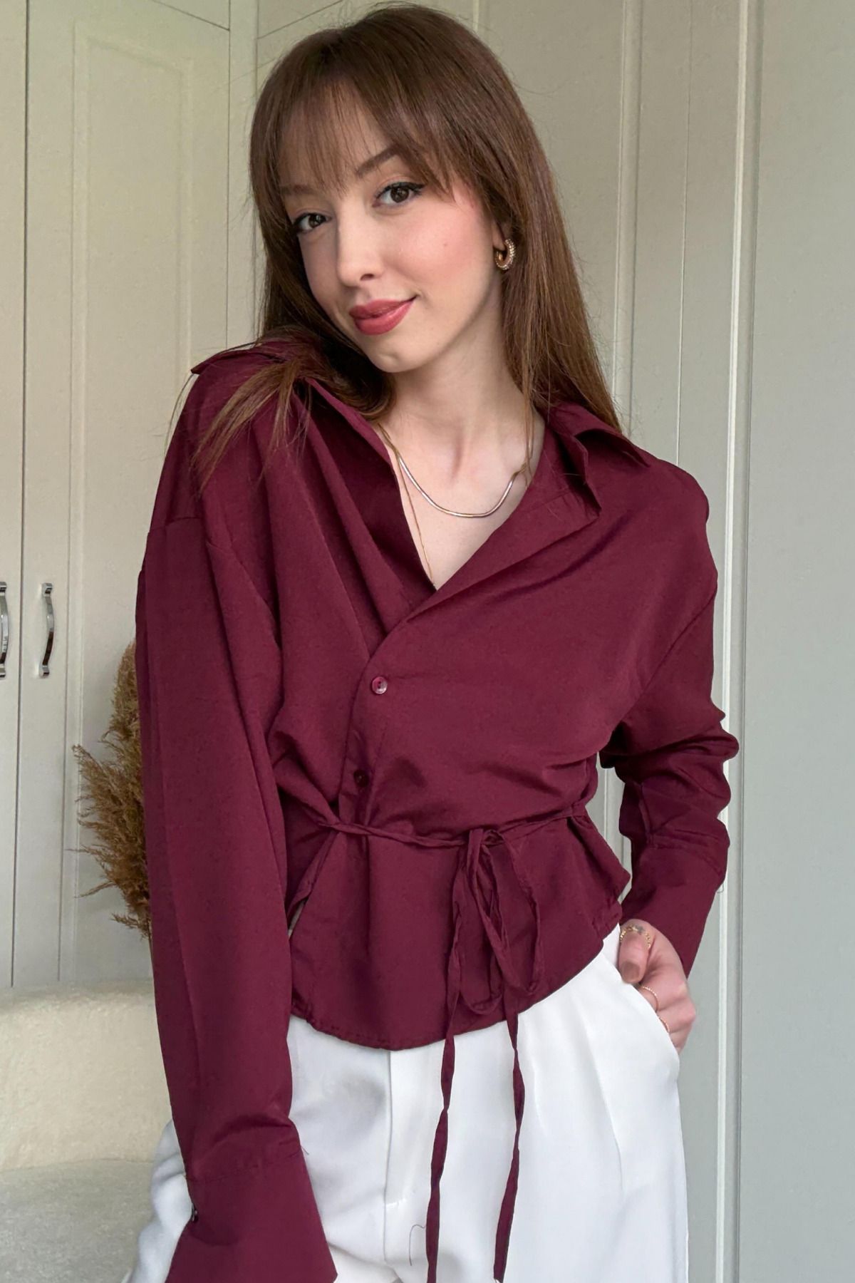 Dilay Gökoğlu Butik İp Bağlamalı Uzun Kollu Gömlek