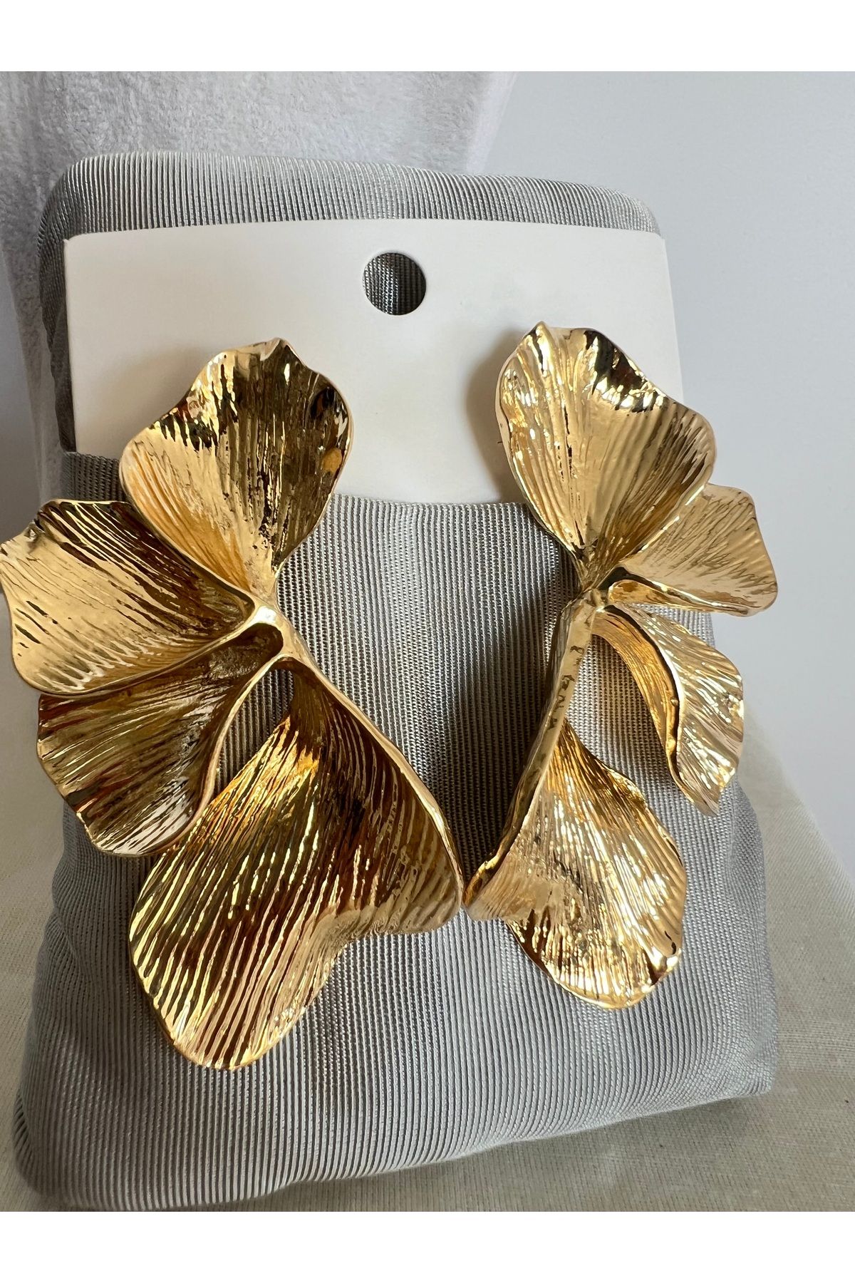 Enki Design Çelik Yarım Çiçek Küpe 8 cm