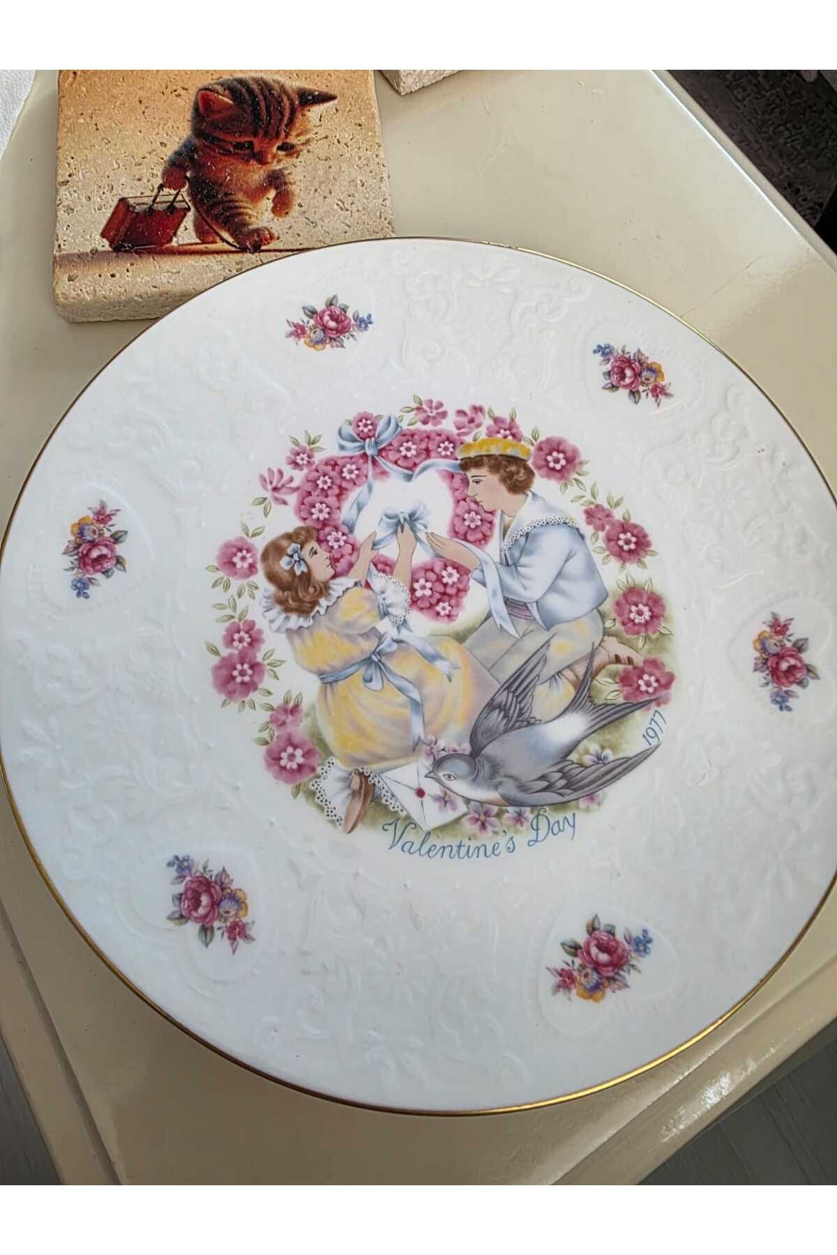 Royal Doulton Porselen My Valentine Serisi Duvar Tabagı 1977