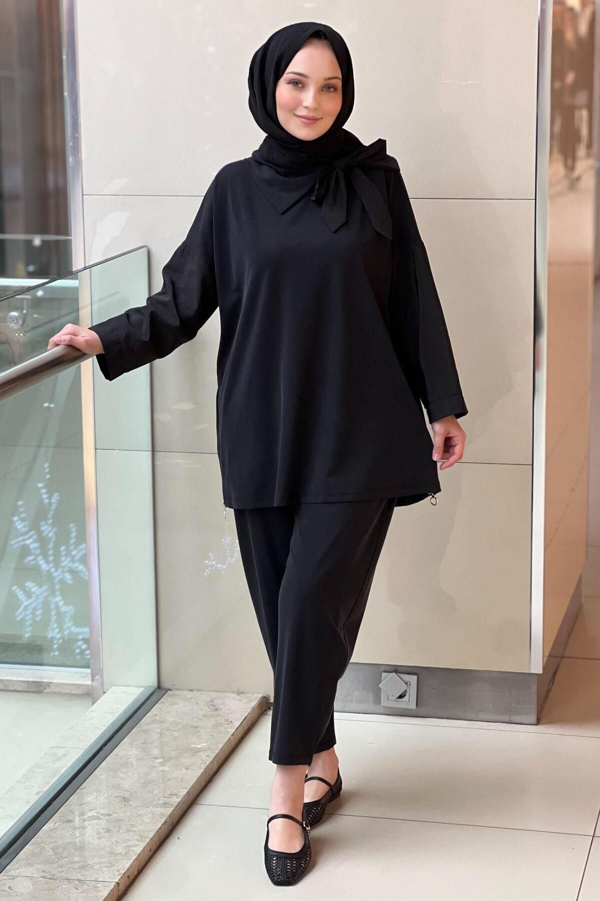 Ghisa Yakası Degaje Fiyonklu Tunik Pantolon Takım