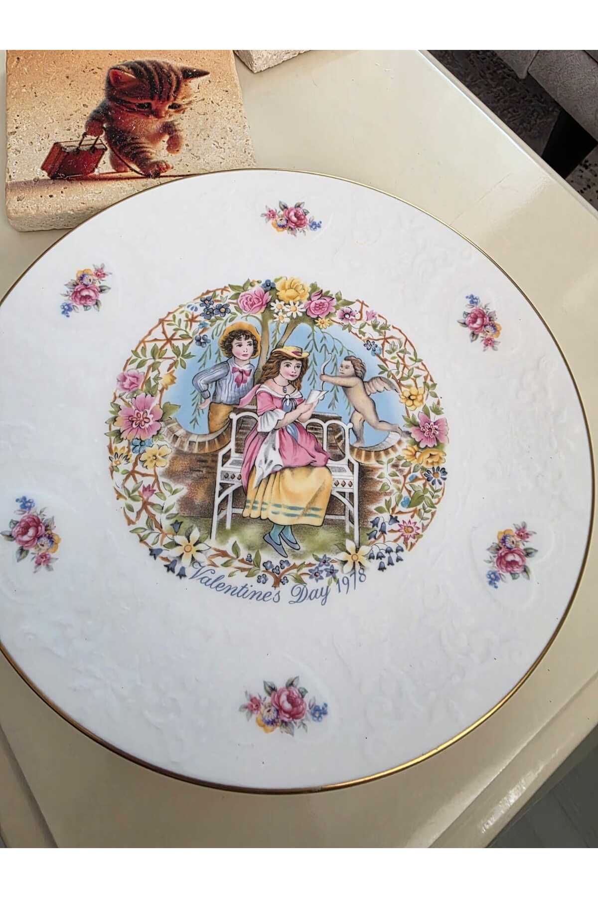 Royal Doulton Porselen My Valentine Serisi Duvar Tabagı 1978