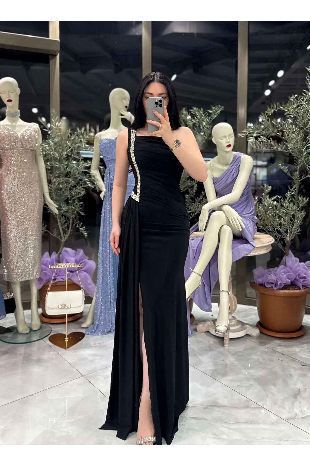 Zoe Zoe Nadine Taş İşlemeli Tek Kol Önden Yırtmaçlı Uzun Elbise Siyah