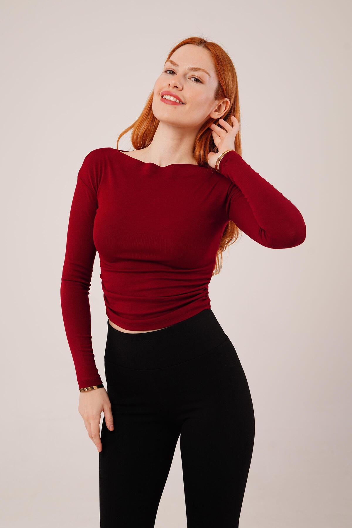VELİZADE Kadın Yumuşak Dokulu Degaje Kayık Yaka Detaylı Konfor Modeli Büzgülü Bodycon Örme Basic Bluz