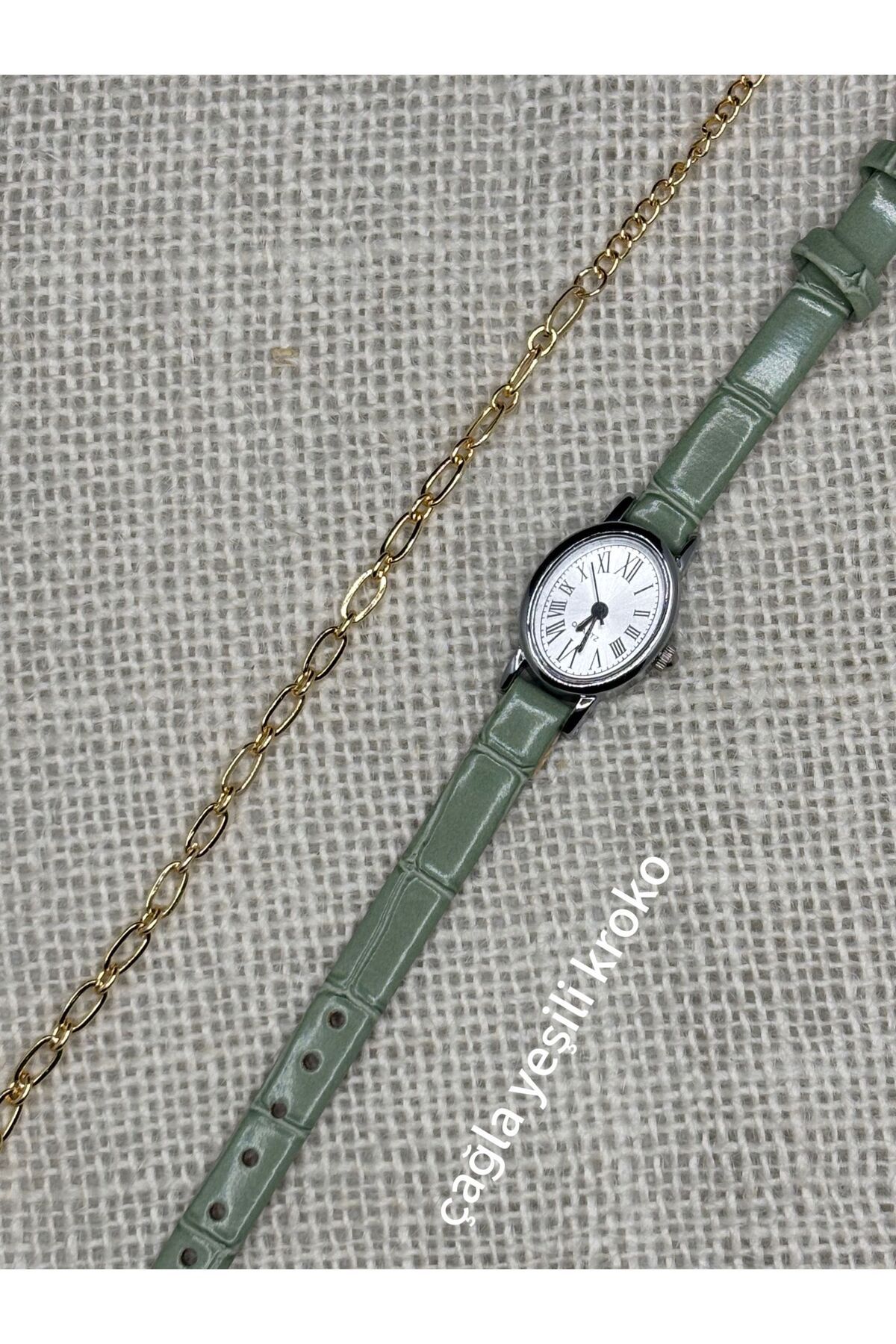 Brality Retro Vintage Model Minimal Kadın Kol Saati GÜMÜŞ Renk Kasa ÇAĞLA YEŞİLİ Kordon (BİLEKLİKLİ) 0109