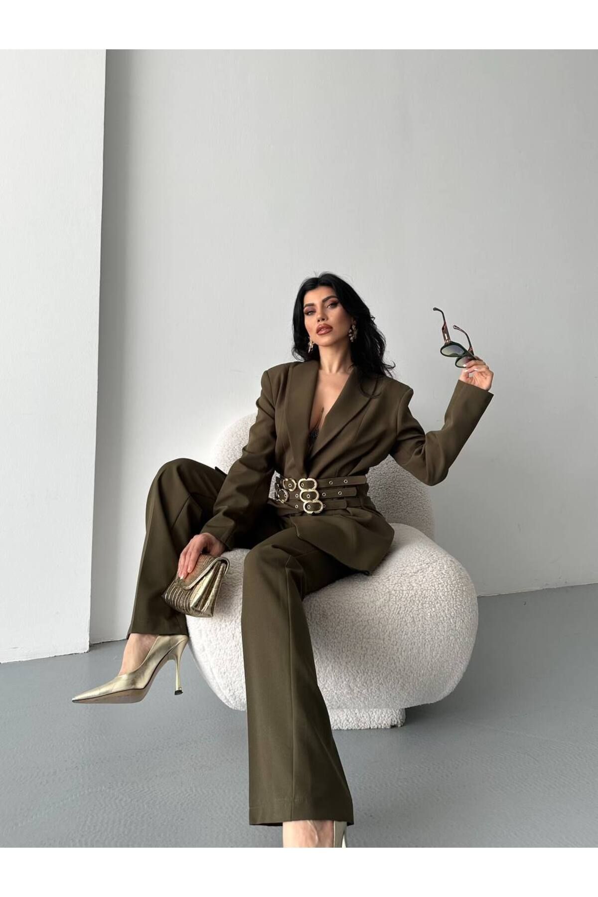Castivo Fashion Kadın Kuşak Detaylı Oversize Takım Ceket & Pantolon