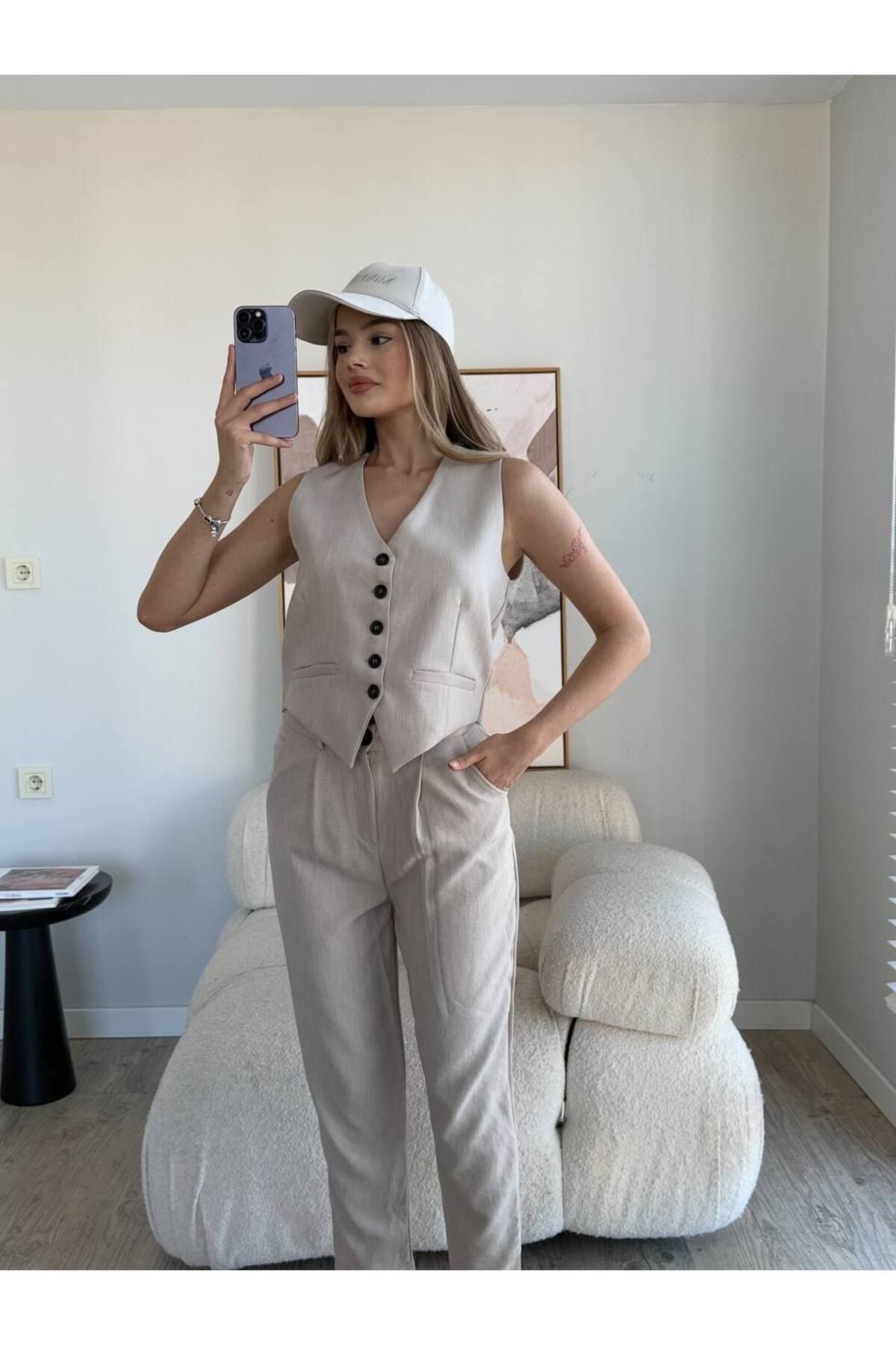 Castivo Fashion Kadın Yelek Pantolon Takım - Düğmeli Crop Yelekli Takım