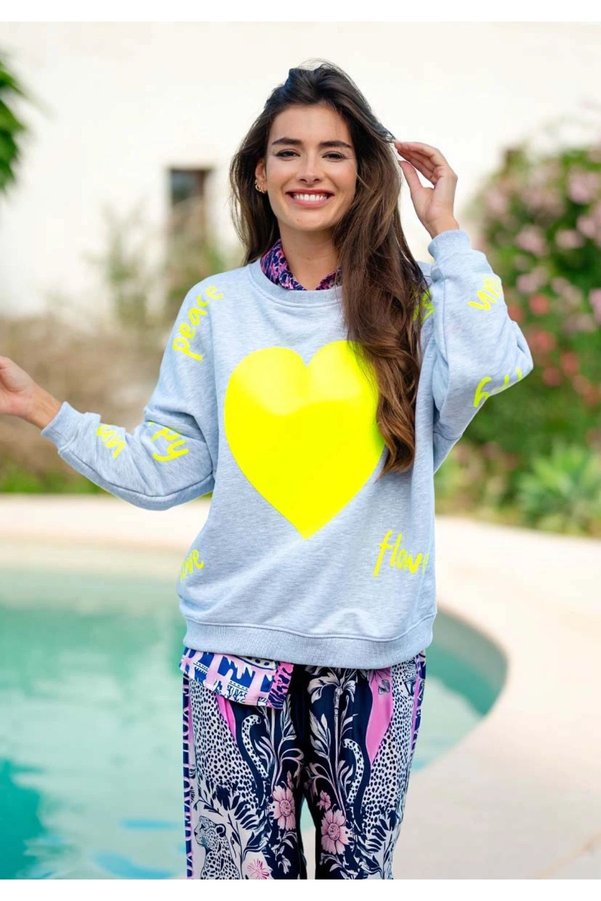 satya YUVARLAK YAKALI DEV KALPLİ SWEATSHIRT