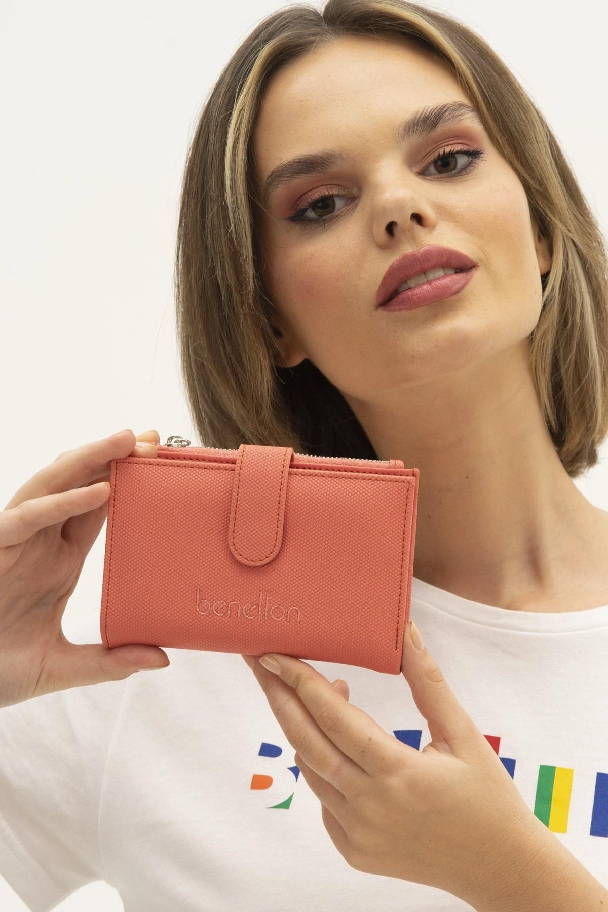 United Colors of Benetton BNT1300 Mercan Kadın Cüzdanı