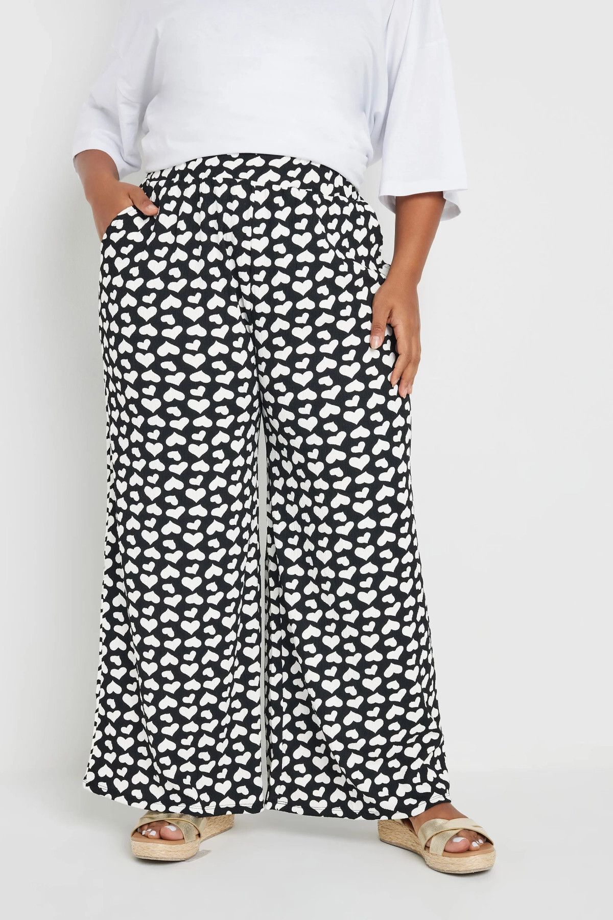 Stil Diva-Plus Size Elastic Waist Wide Leg Heart Patterned Trousers with Pockets 303492 2